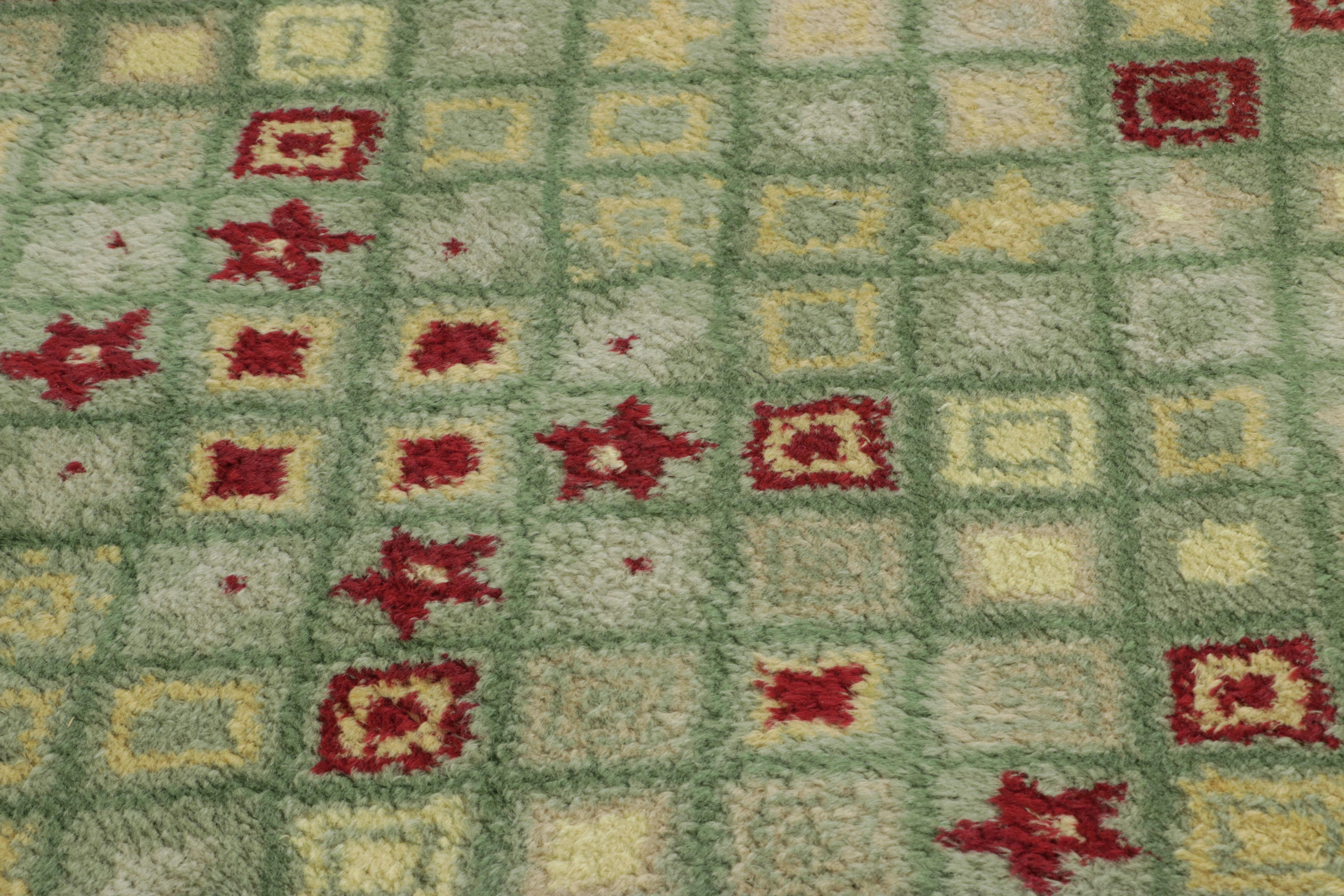 Français Tapis Vintage Leleu French Art Deco, Green Geometric Gallery Runner - Rug & Kilim en vente