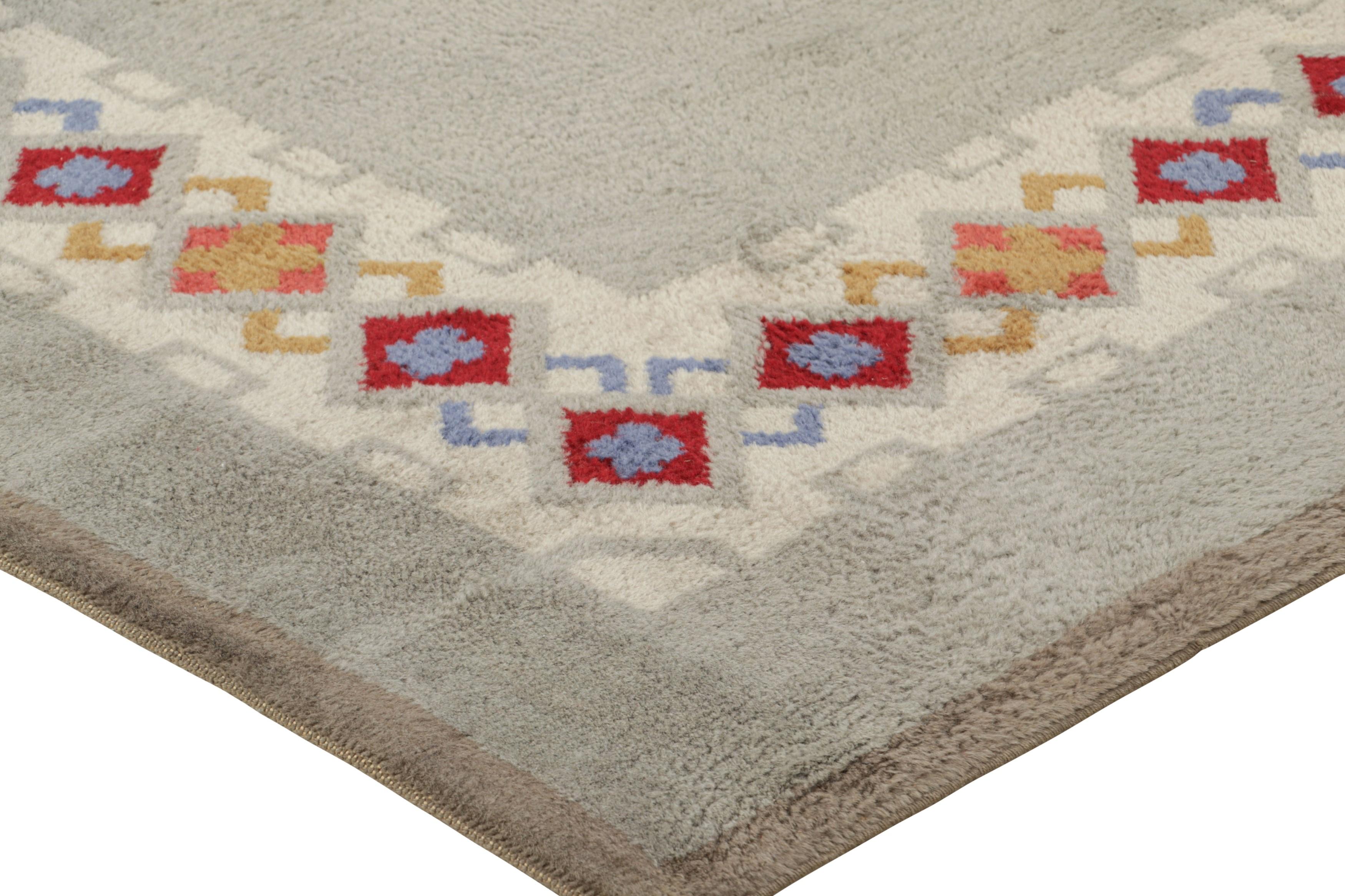 Wool Vintage Leleu French Art Deco Rug in Gray with Geometric Pattern  Rug & Kilim For Sale