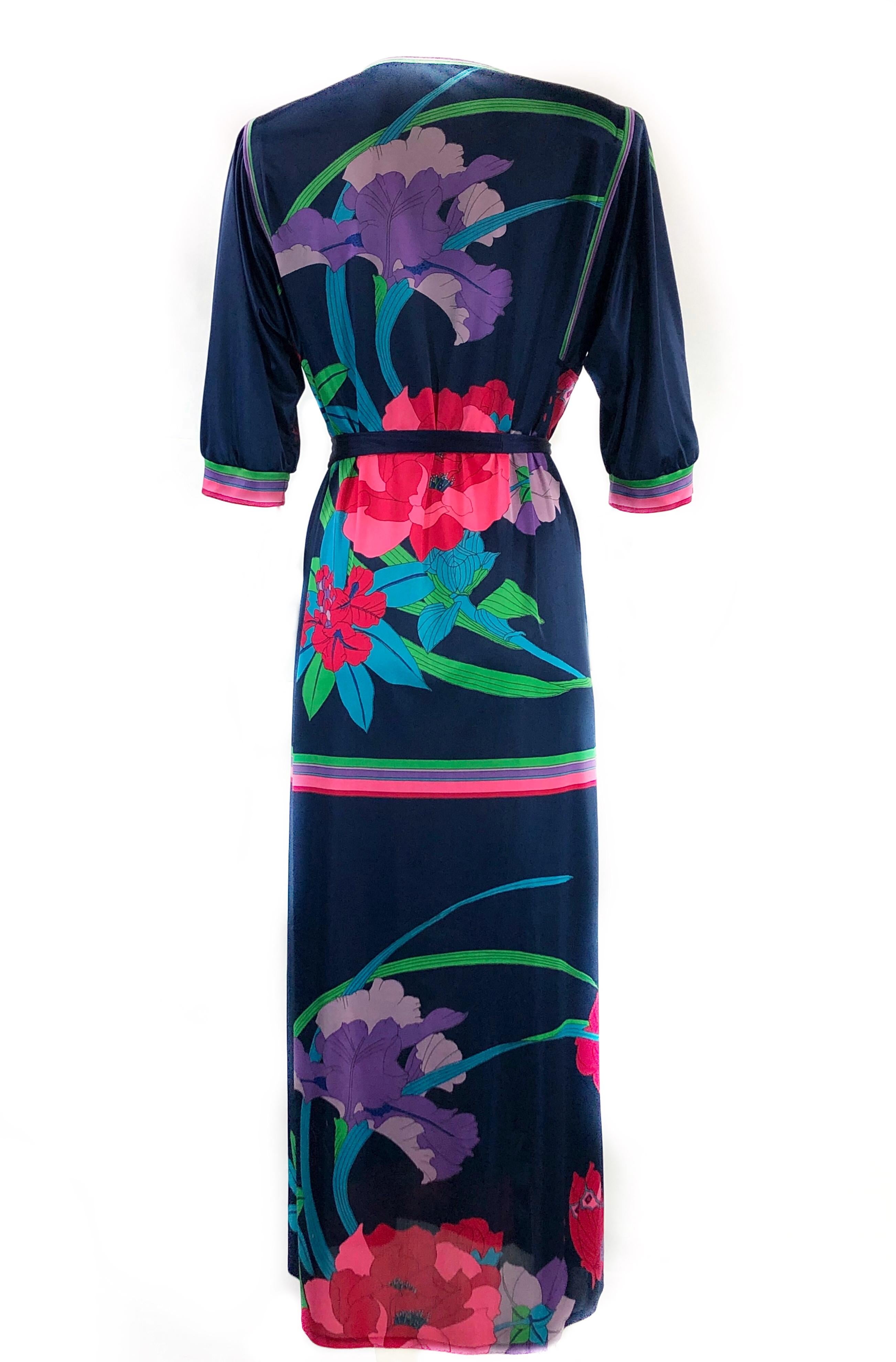 Vintage LEONARD Dark Blue/ Navy Floral 3/4 Sleeve Belted Maxi Dress

Product details:
Tags are missing
Pink Leonard sign on the bottom of the right sleeve
¾ sleeves 17” long
Belt measures 65” long and 2.5” wide 
Made in France
