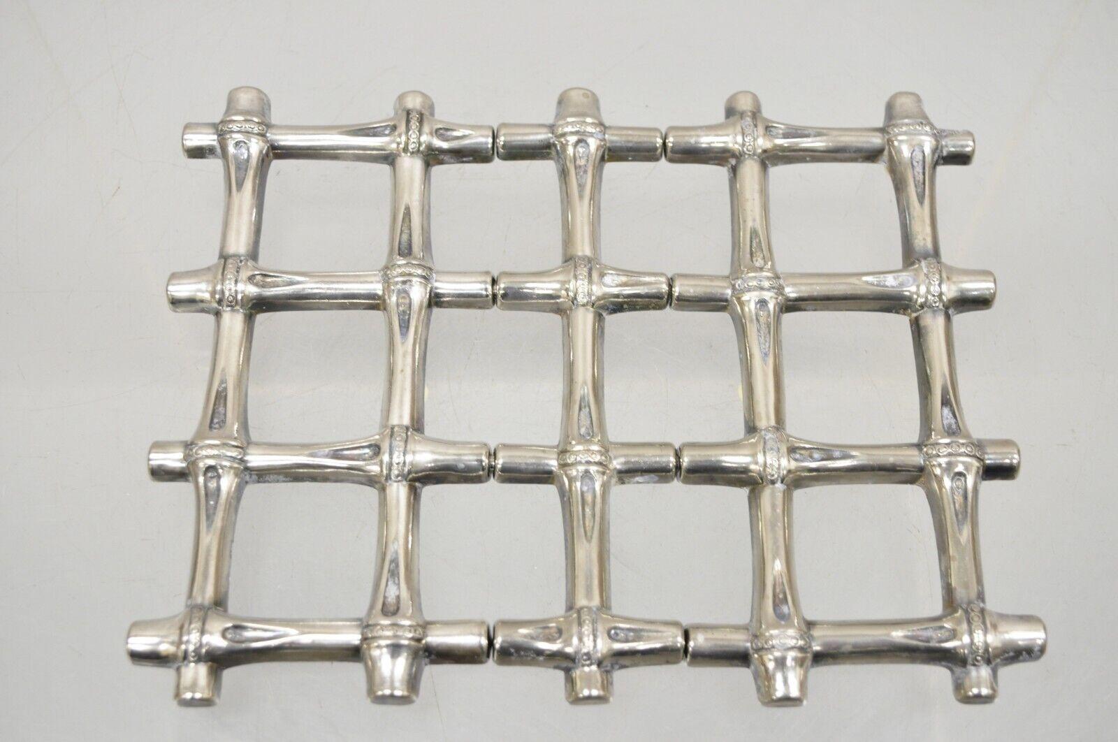 Vintage Leonard Italy Silver Plate Faux Bamboo Expandable Trivet Pot Holder. Circa Late 20th Century. Measurements:  1