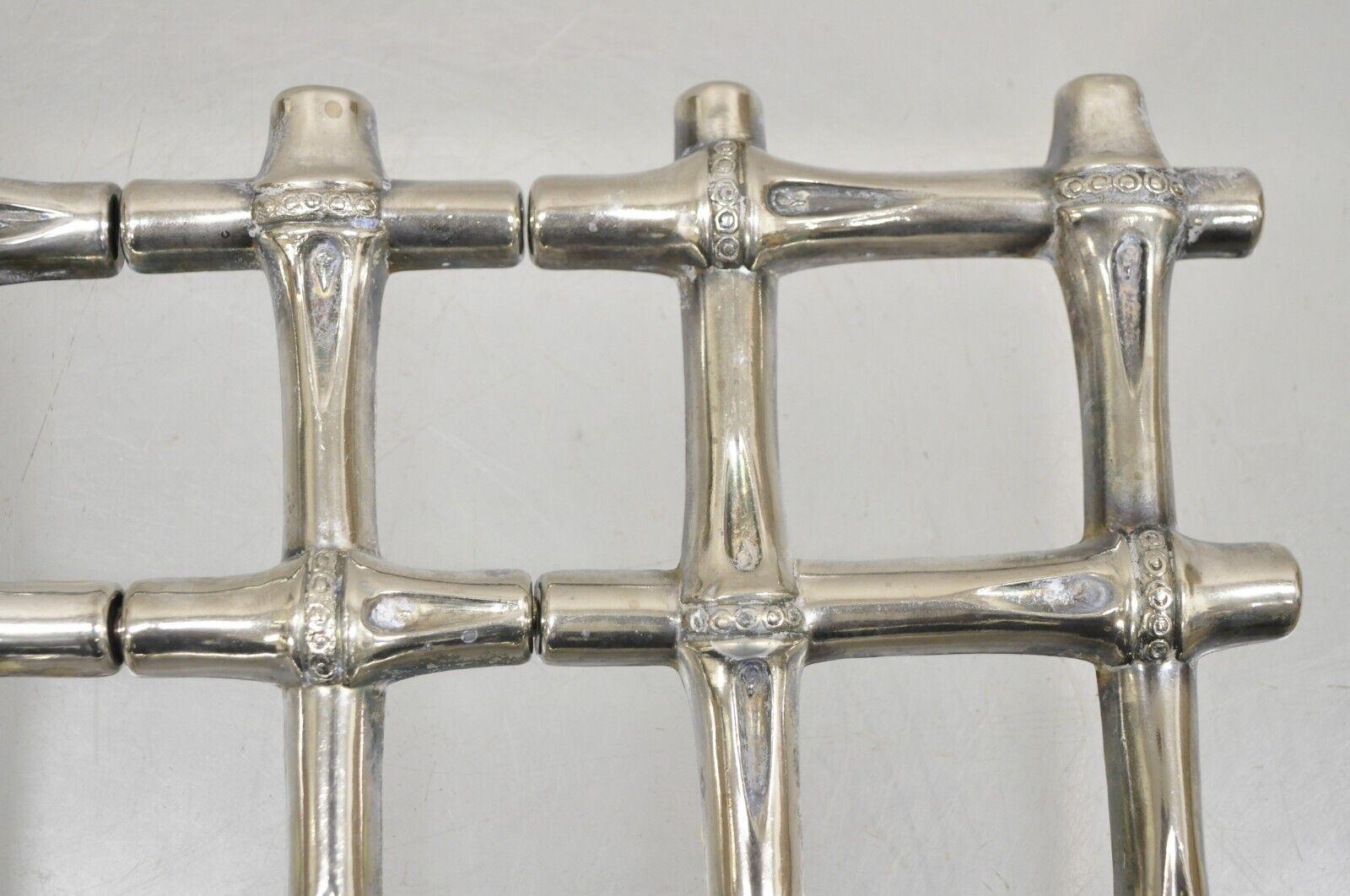 Vintage Leonard Italy Silver Plate Faux Bamboo Expandable Trivet Pot Holder In Good Condition In Philadelphia, PA