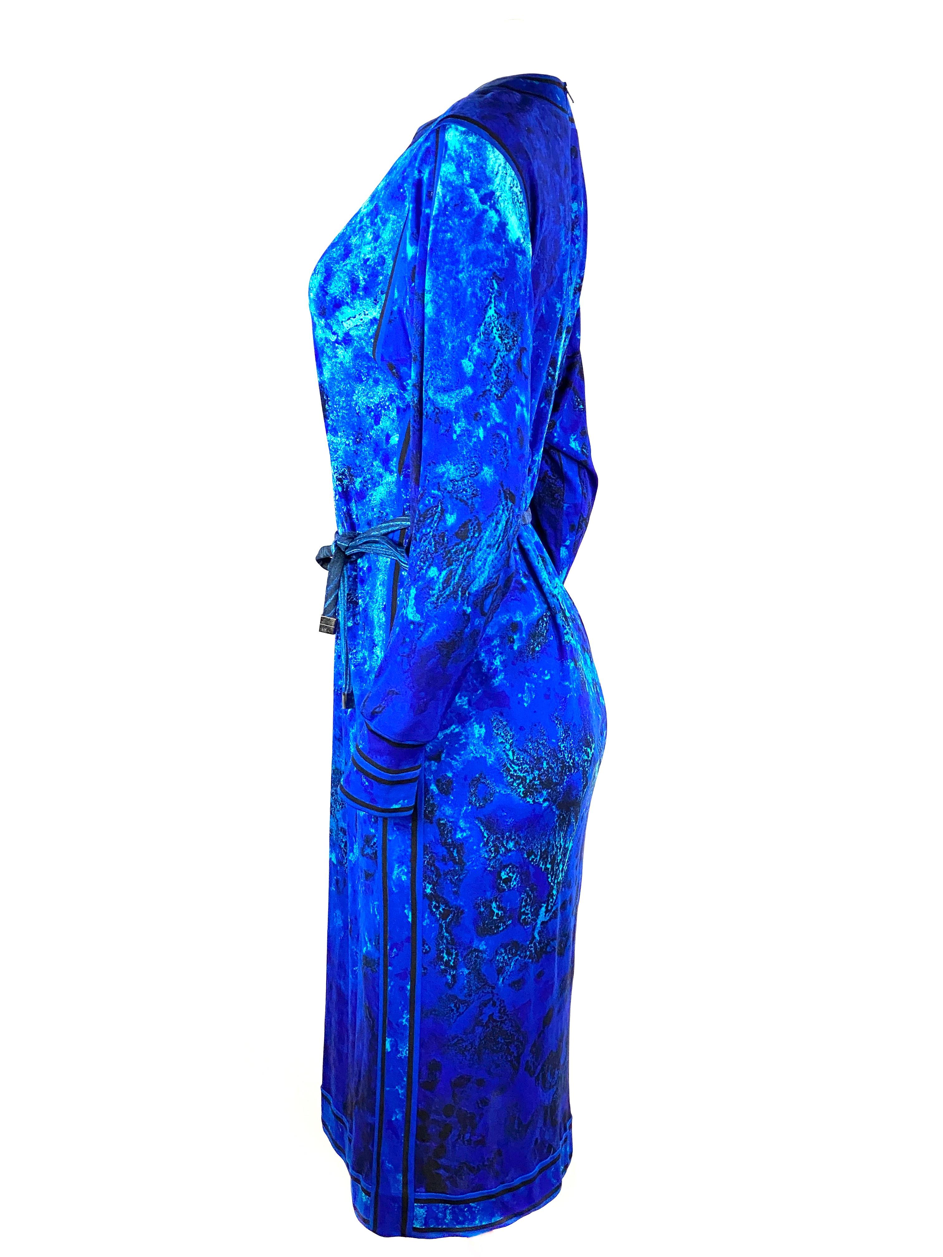 Donna Vintage LEONARD Paris Blue Aqua Vestito midi a maniche lunghe con cintura in vendita