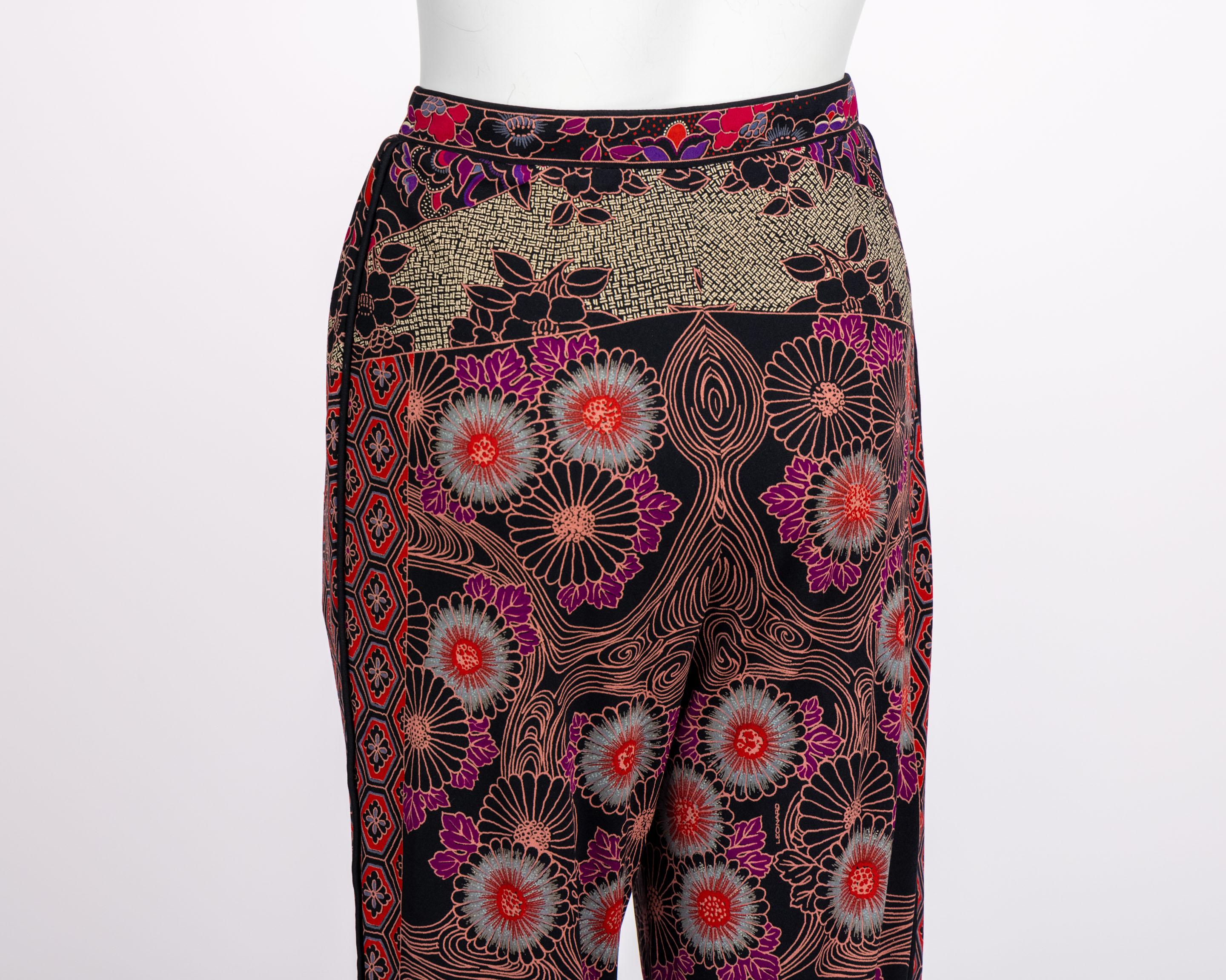 Vintage Leonard Paris Printed Silk  Mini Dress / Tunic & Pants Set 1970s For Sale 9