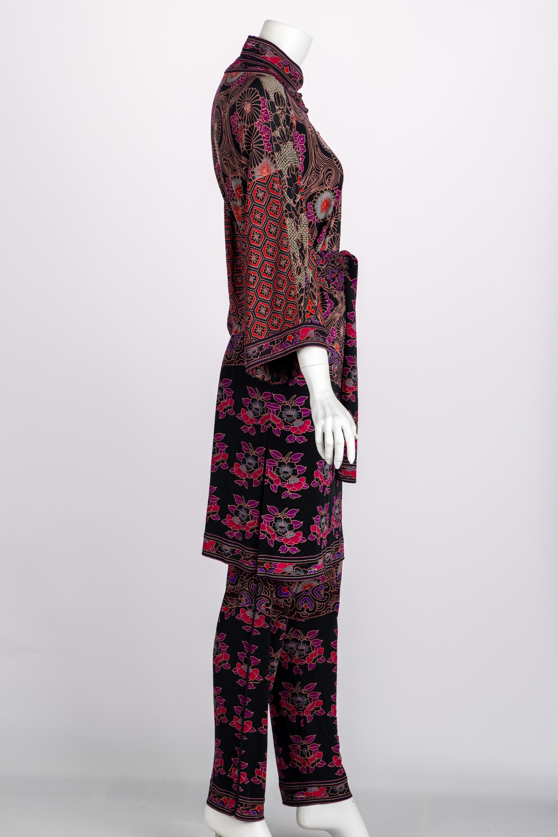 Black  Vintage Leonard Paris Printed Silk  Mini Dress / Tunic & Pants Set 1970s For Sale