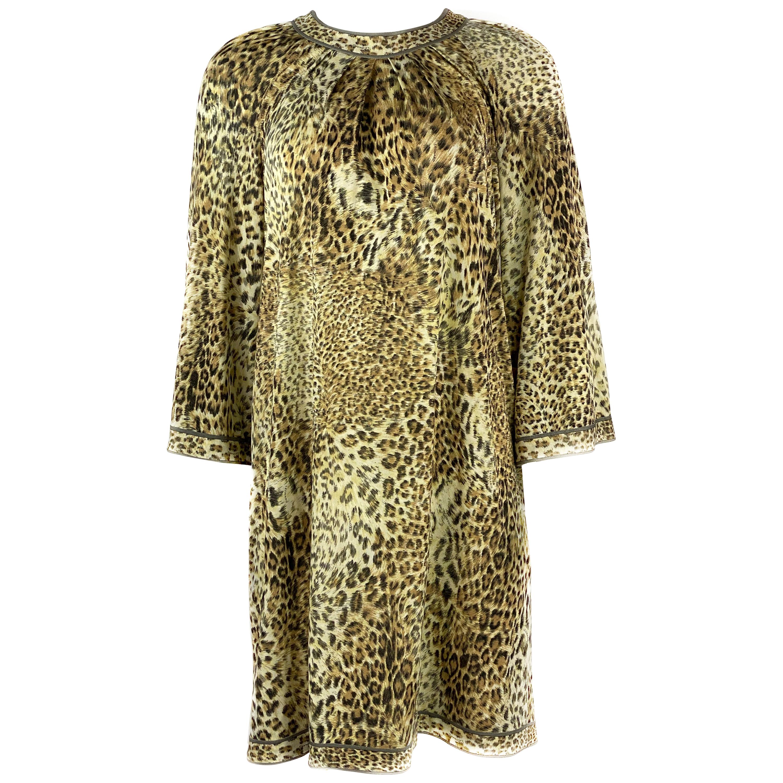LEONARD Paris - Mini robe vintage en soie à manches 3/4 léopard, taille 42