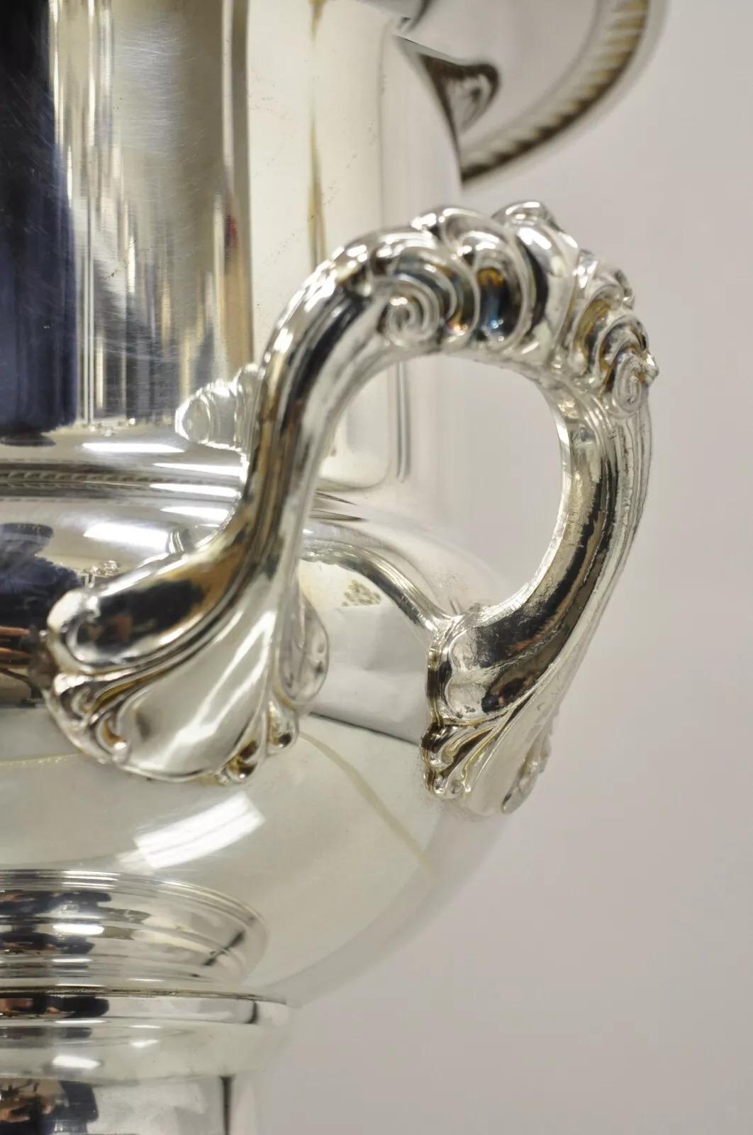 Vintage Leonard Silver Plated Trophy Cup Champagne Chiller Ice Bucket en vente 5