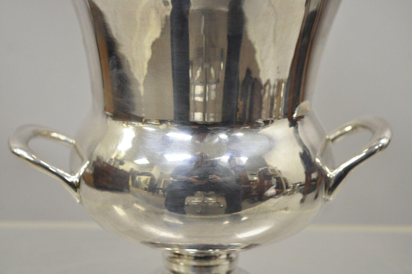 Vintage Leonard versilberter Trophy Cup Eiskübel/Eiskübel/Champagnerkühler, Vintage, ein Paar im Zustand „Gut“ im Angebot in Philadelphia, PA