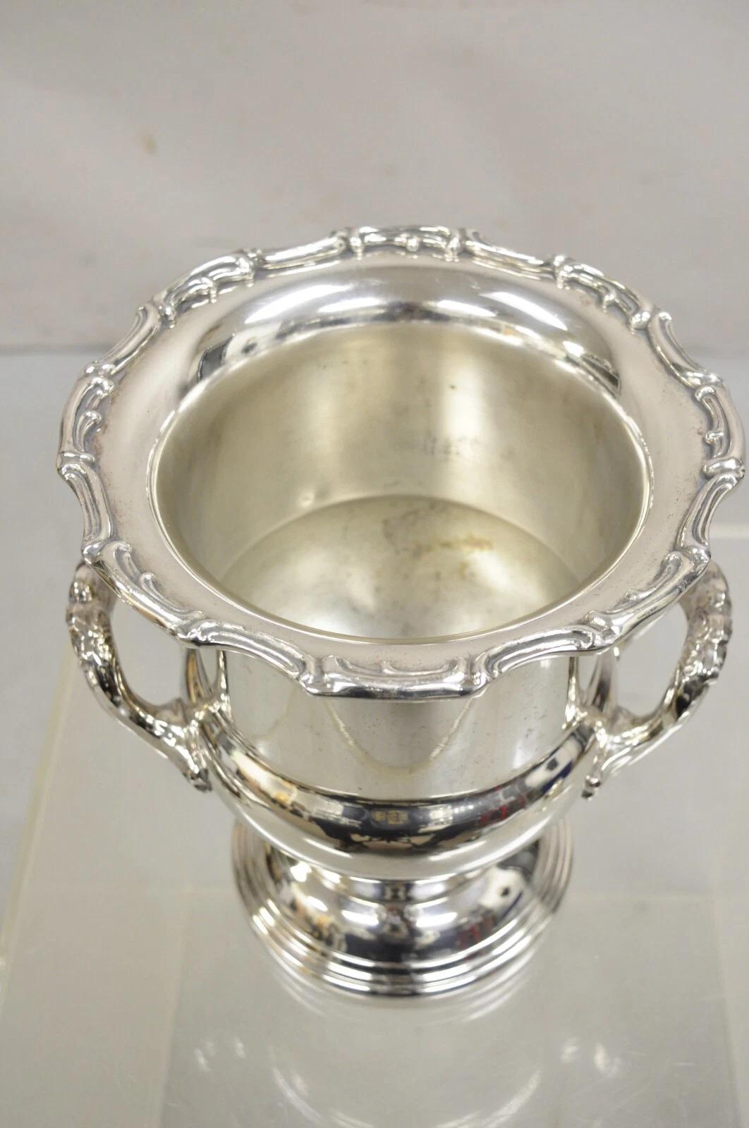 XX secolo Vintage A. Silver Coppa trofeo placcata d'argento Secchiello per ghiaccio refrigerante per champagne in vendita