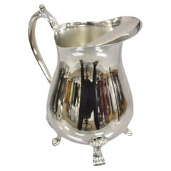 Jarra de agua con pie vintage Leonard de estilo victoriano bañada en plata bulbosa
