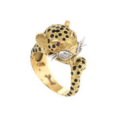 Vintage Leopard Cat Ring 18 Karat Yellow Gold Diamond Ruby Enamel Animal Jewelry