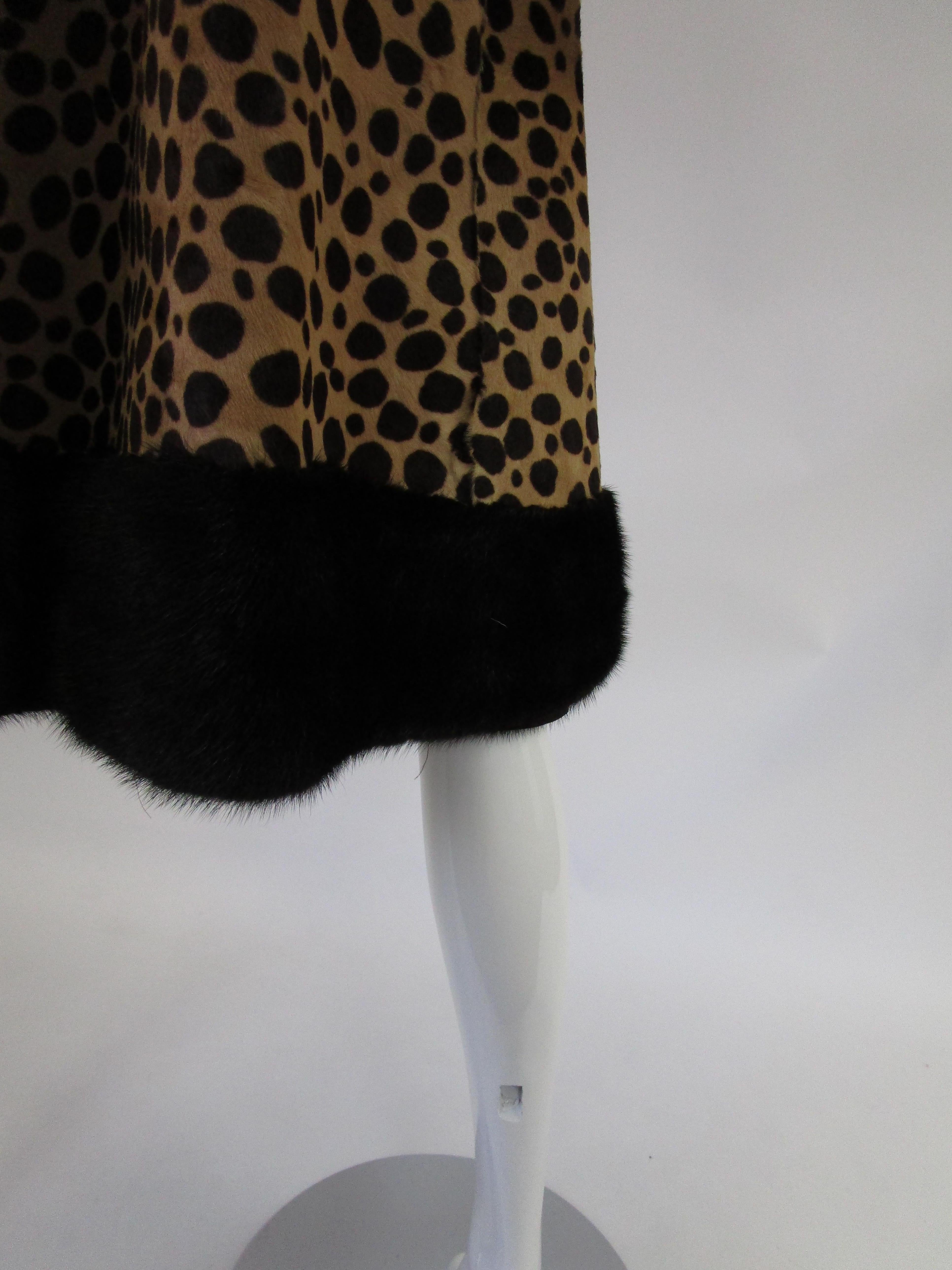 Vintage Leopard Print Calf-skin and Mink Trim Coat with Belt For Sale 3