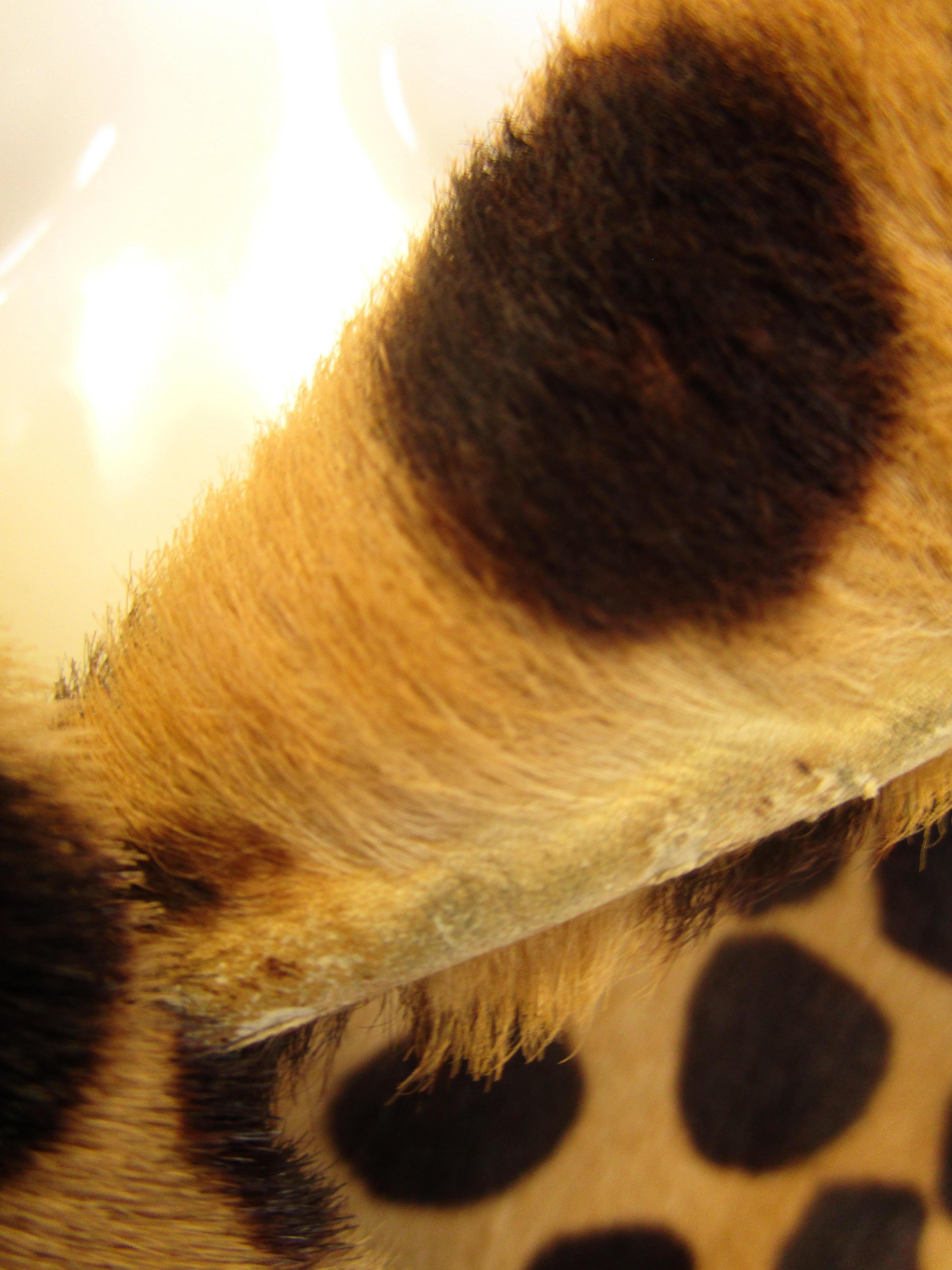 Vintage Leopard Print Calf-skin and Mink Trim Coat with Belt For Sale 7