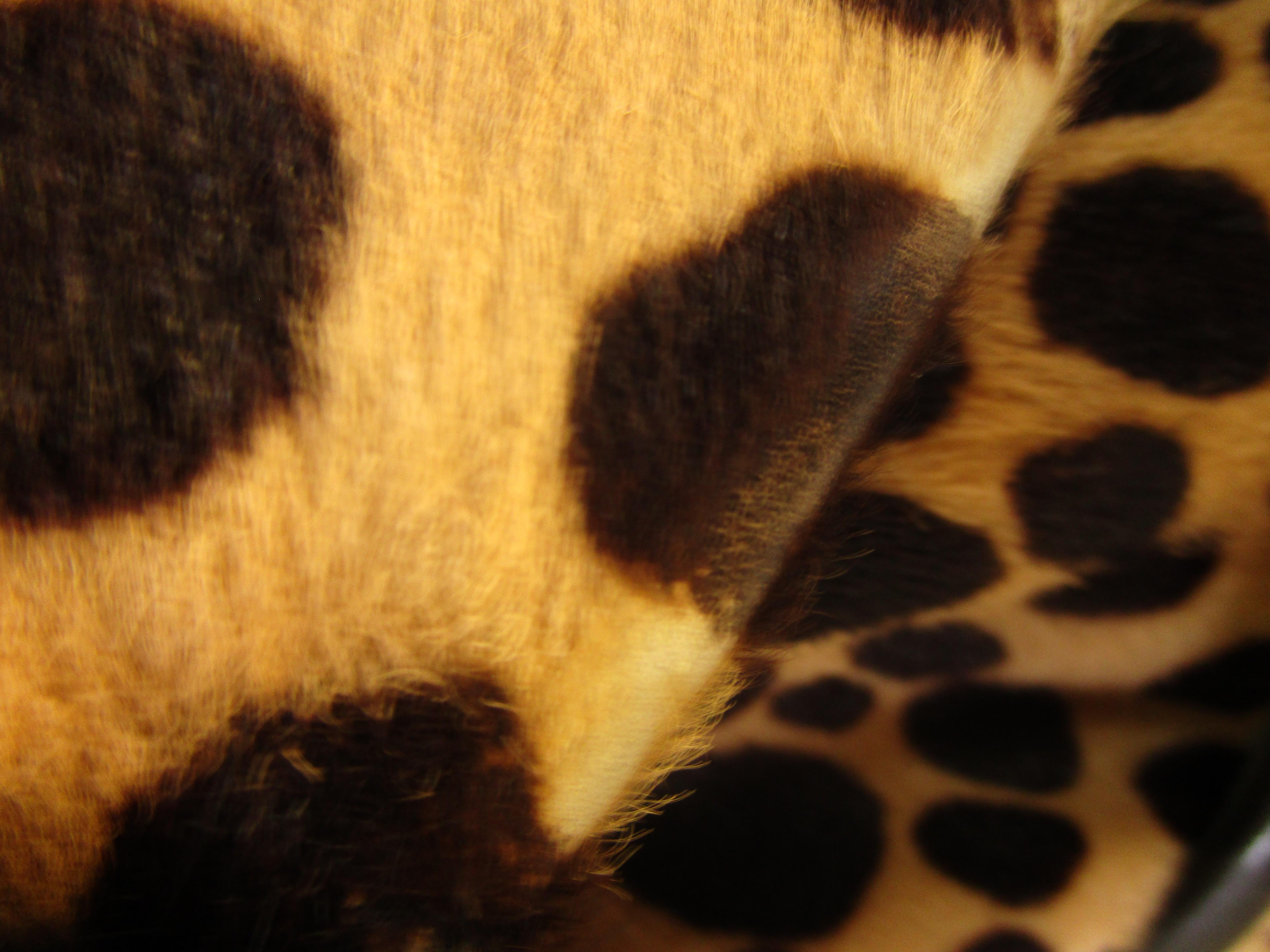 Vintage Leopard Print Calf-skin and Mink Trim Coat with Belt For Sale 8