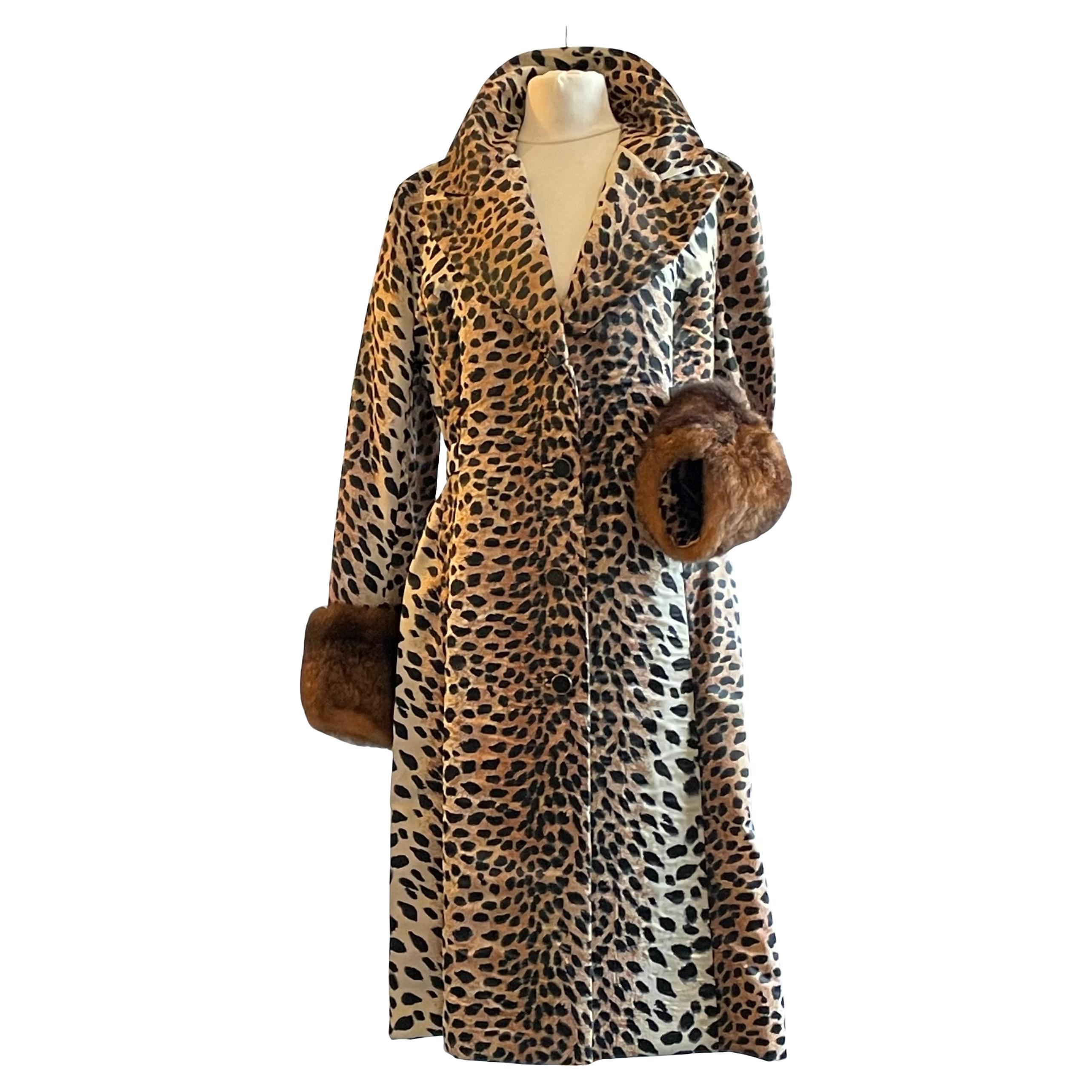 Black Vintage Leopard Print Coat Fox Fur Cuffs Sleeves C.1970s For Sale