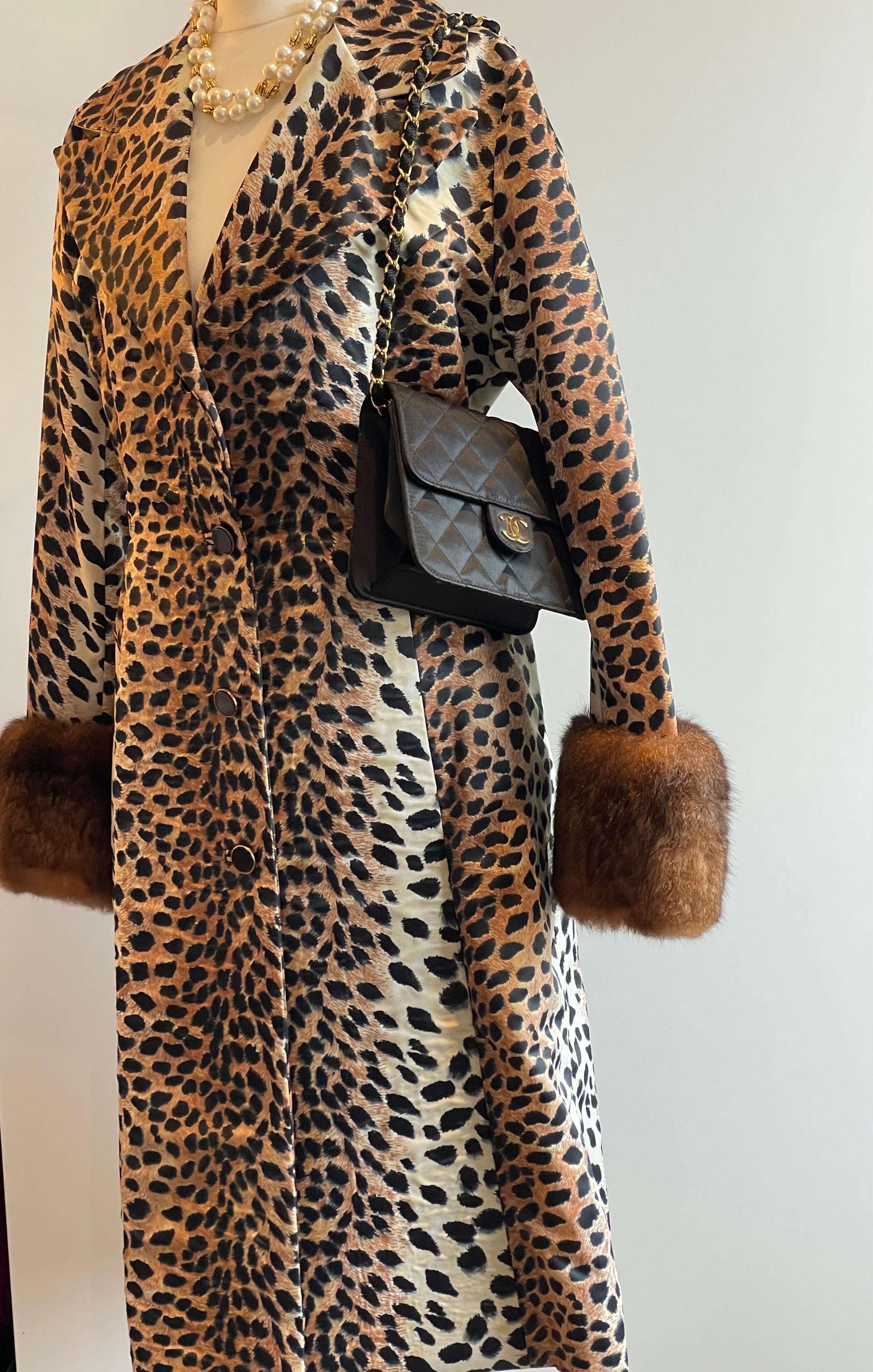 Women's Vintage Leopard Print Coat Fox Fur Cuffs Sleeves C.1970s For Sale