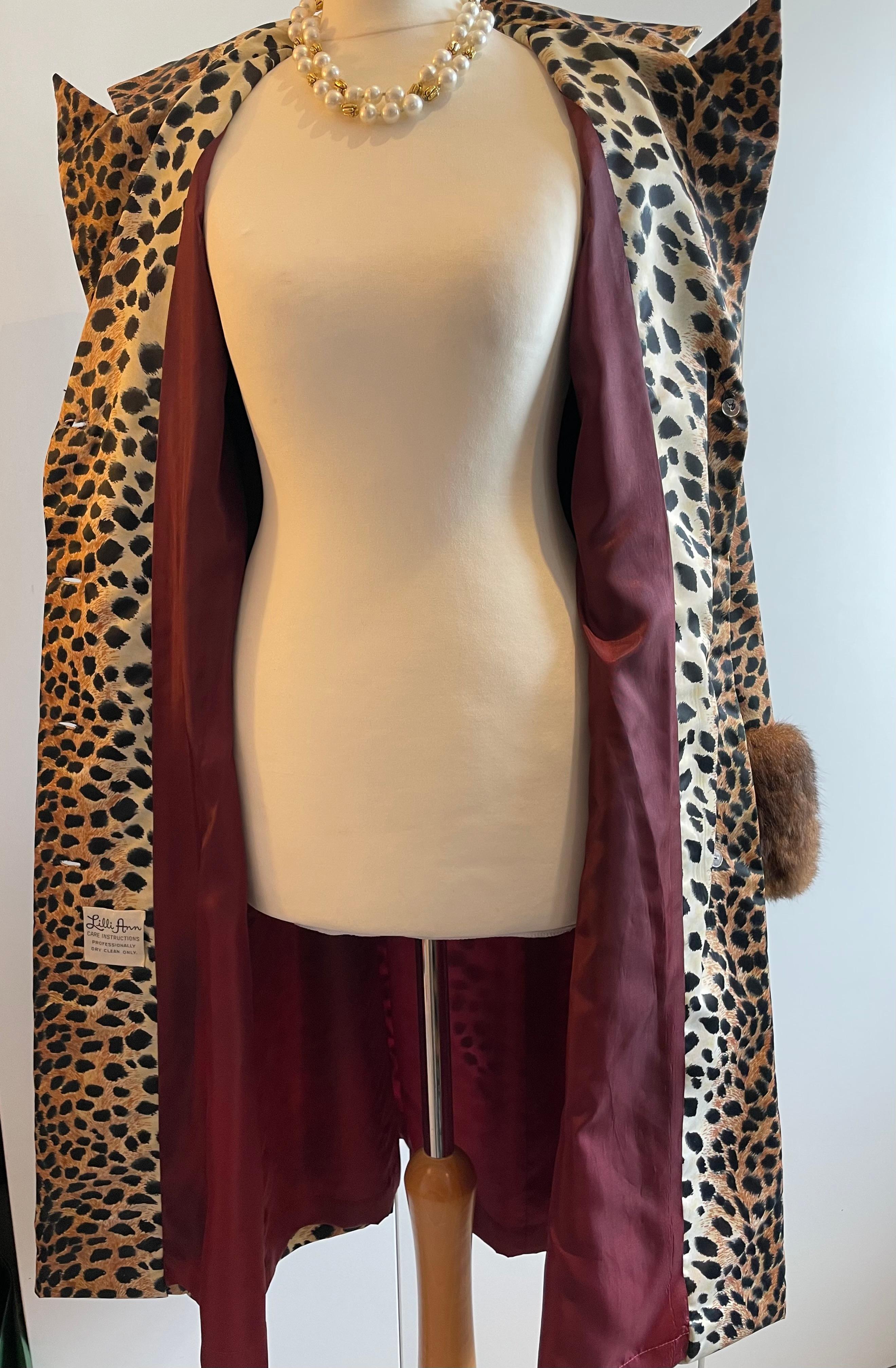 Vintage Leopard Print Coat Fox Fur Cuffs Sleeves C.1970s For Sale 2