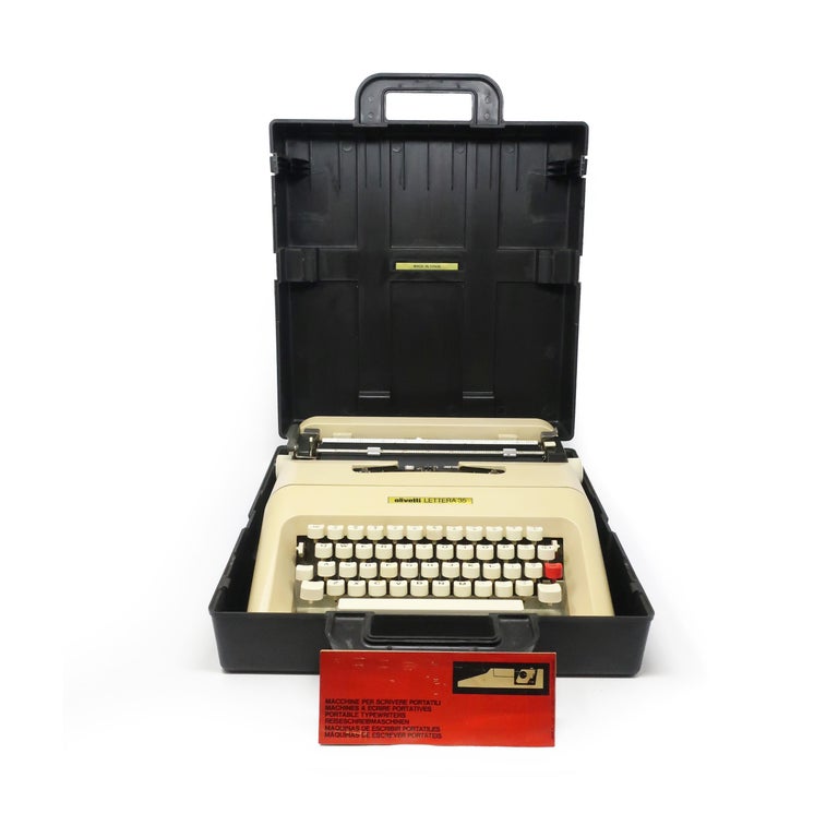 Vintage Lettera 35 Typewriter by Mario Bellini for Olivetti, 1970s For Sale 1