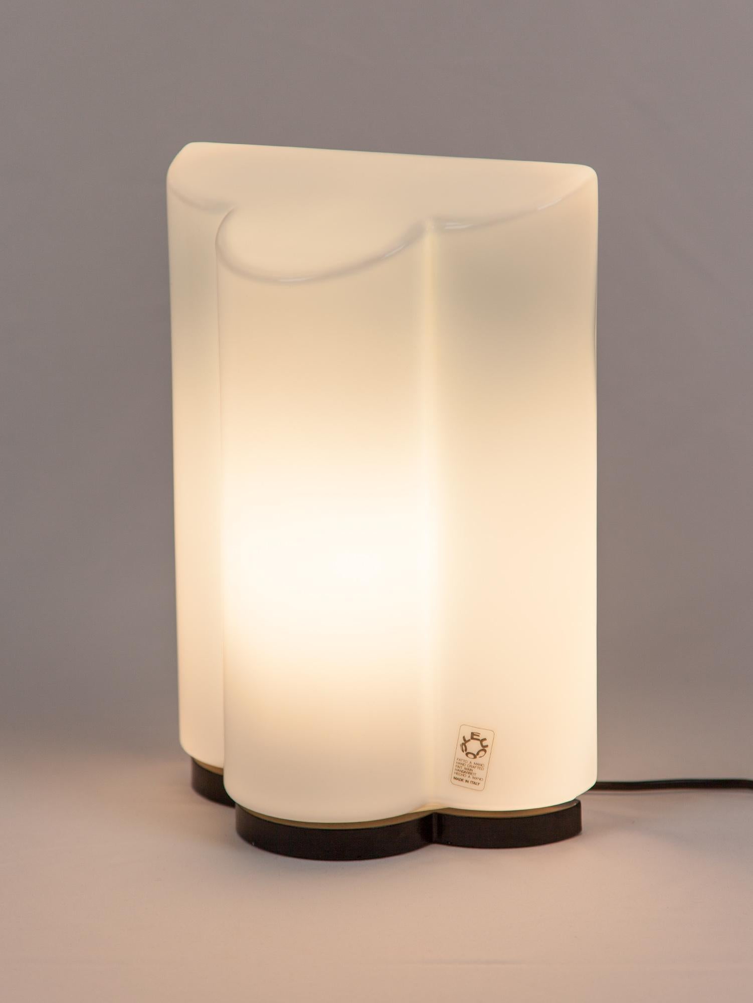 Mid-Century Modern Vintage Leucos Italian Table Lamp with Opaline Murano Glass, Italy, 1970s  For Sale