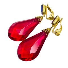 Vintage LEWIS SEGAL signed gold tone fuchsia pink designer clip on earrings