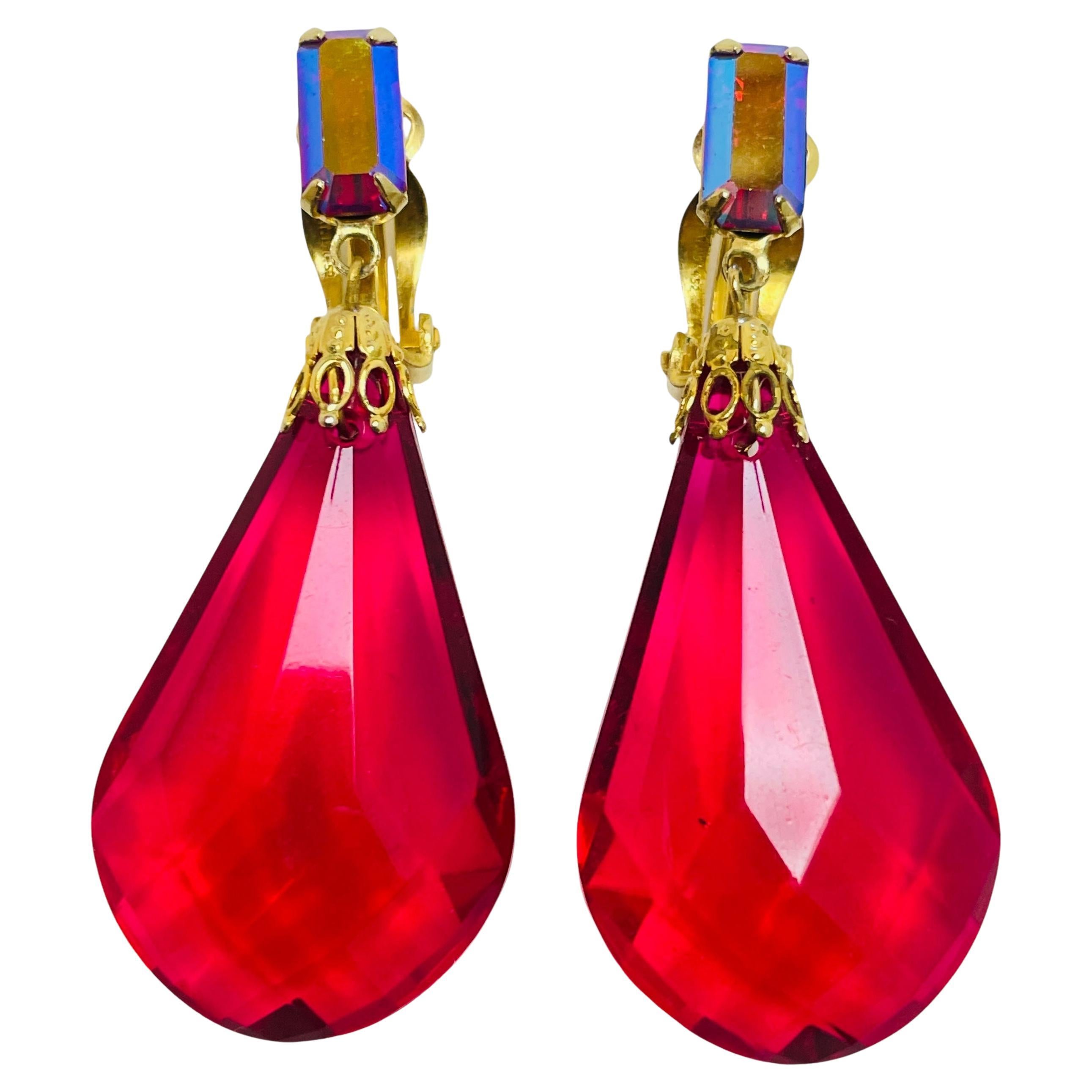 Orecchini a clip vintage firmati LEWIS SEGAL in tonalità oro e rosa fucsia