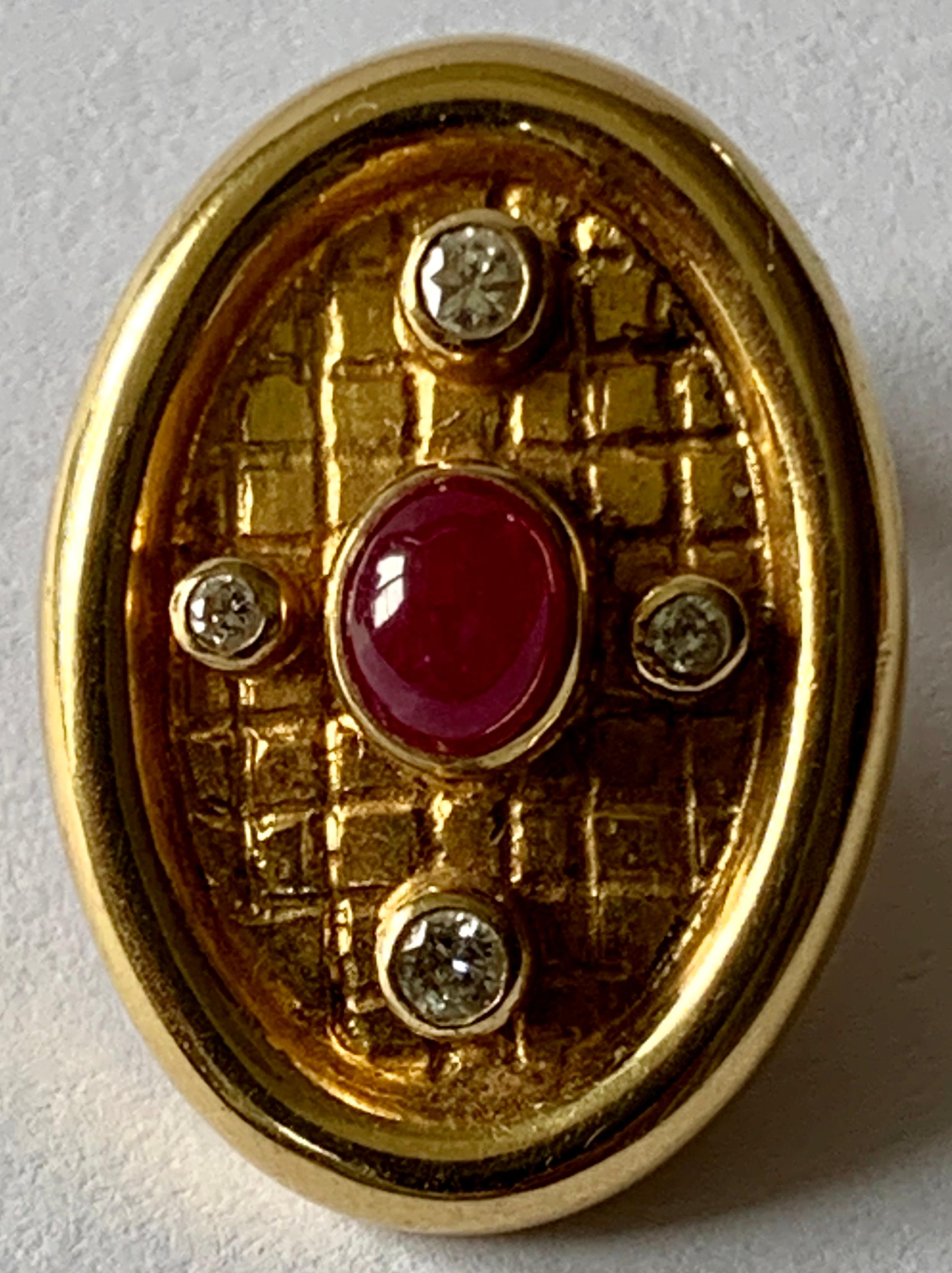 Ilias Lalaounis Boucles d'oreilles vintage en or jaune 18 carats avec rubis et diamants en vente 3