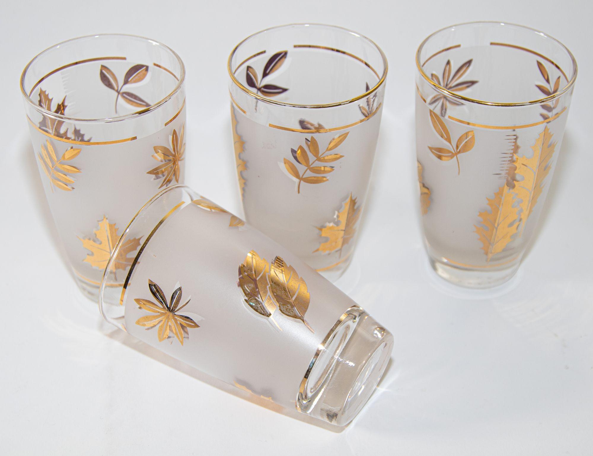 20th Century Vintage Libbey Frosted & Golden Foliage Cocktail Glasses, Set of 4 For Sale
