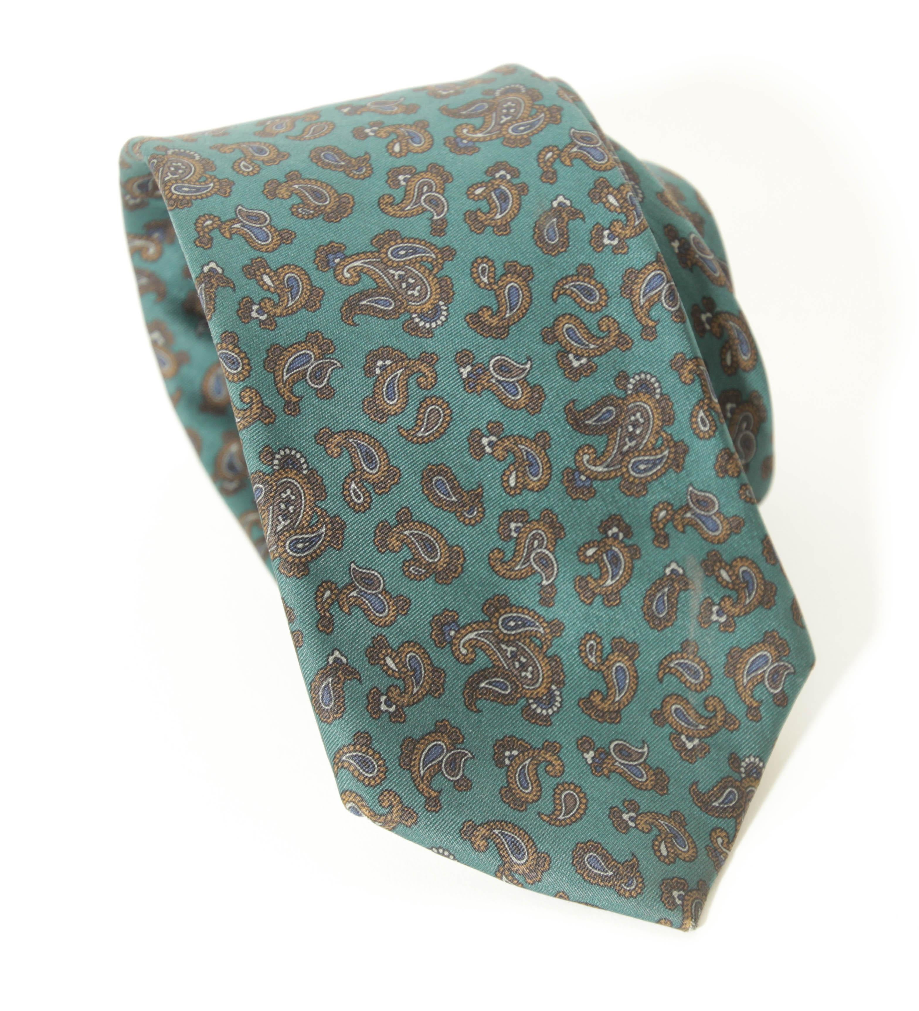 Vintage LIBERTY of London Silk Tie With Paisley Motifs Men NeckTie For Sale 9