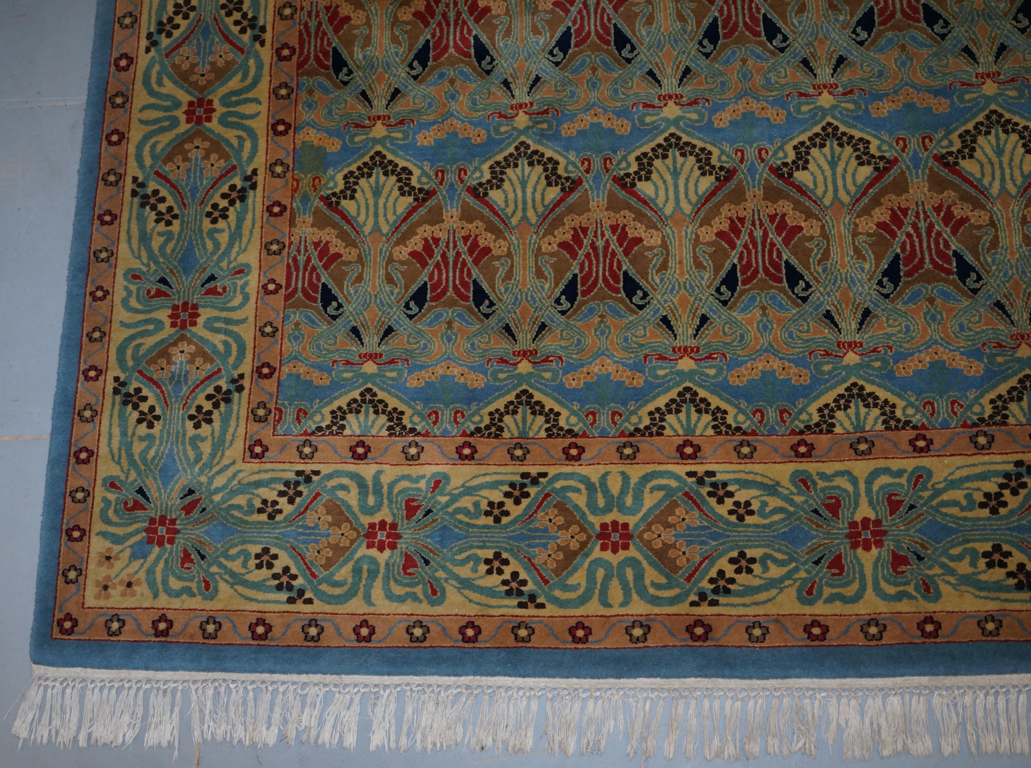 20th Century Vintage Liberty's London Ianthe Made in India 100% Wool Pile Kaimuri Rug Carpet