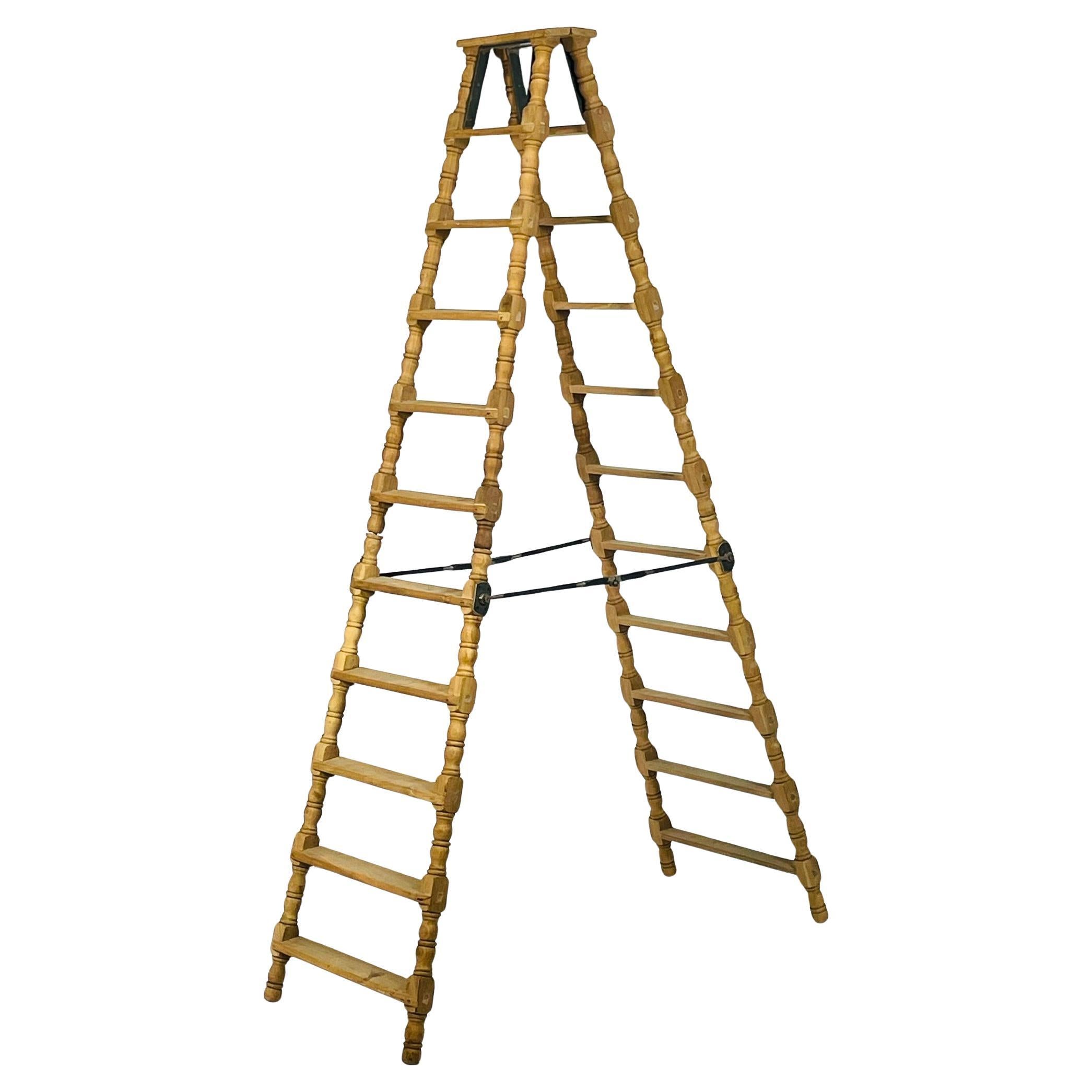 Vintage Library Ladder in Solid Wood