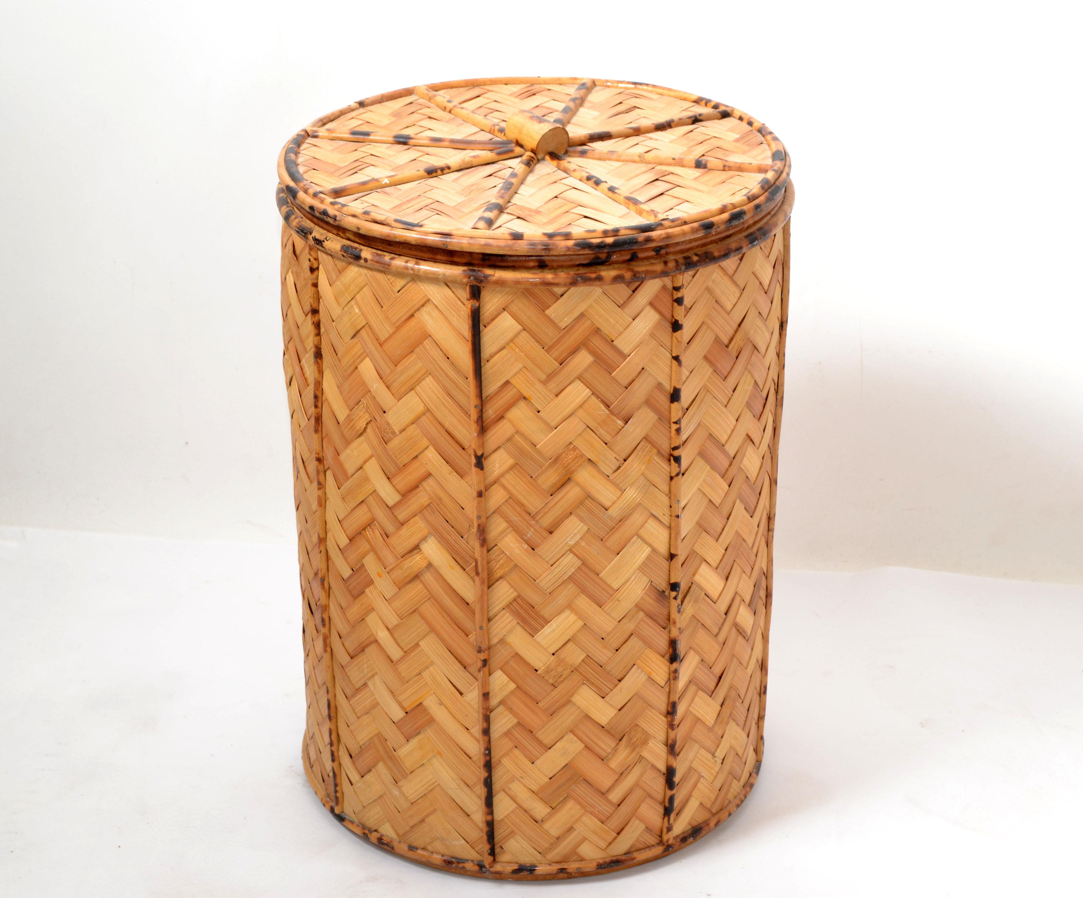 Vintage Lidded Basket Handmade Bamboo & Handwoven Rattan Hong Kong Asian Modern For Sale 6