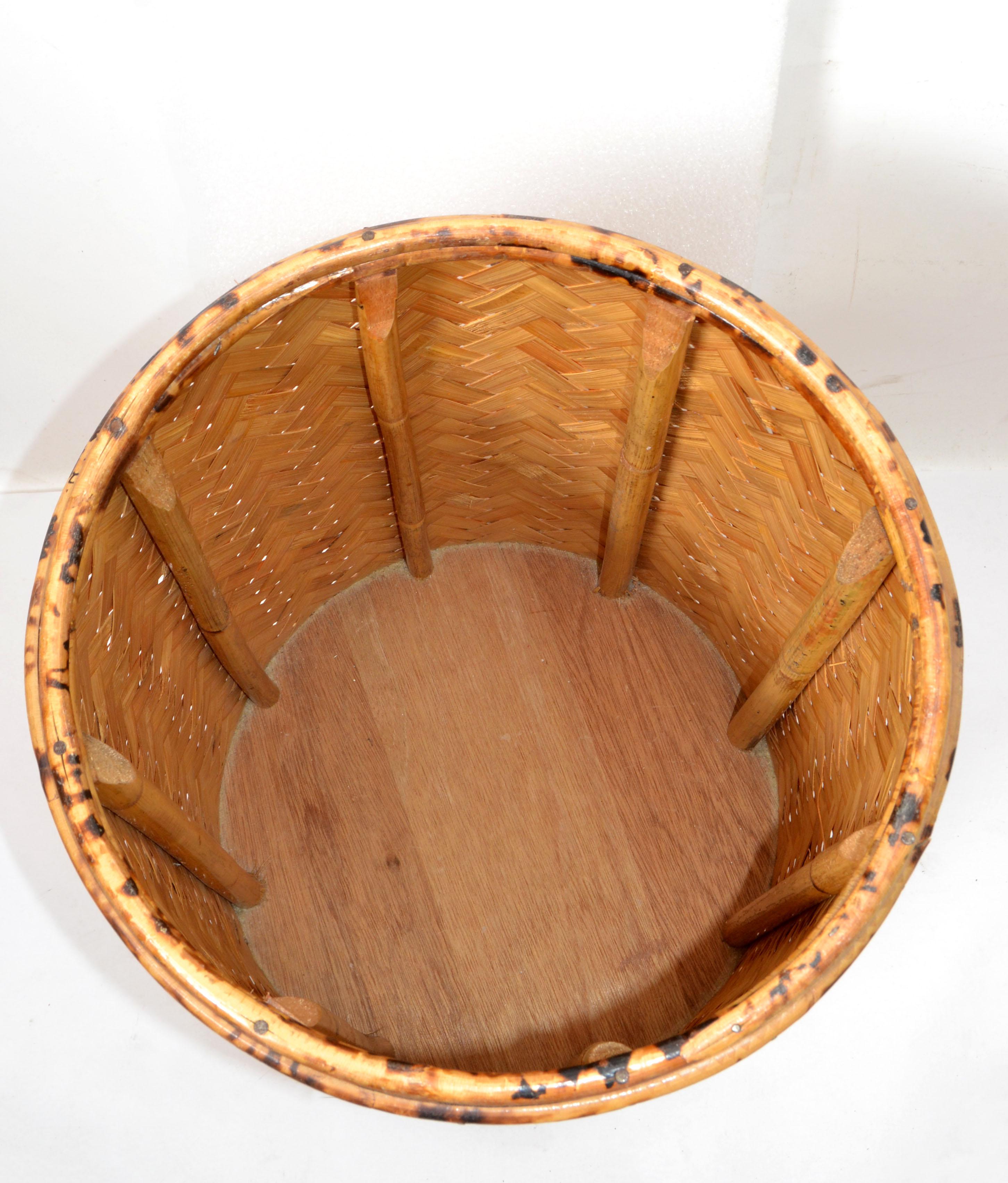 Vintage Lidded Basket Handmade Bamboo & Handwoven Rattan Hong Kong Asian Modern For Sale 1