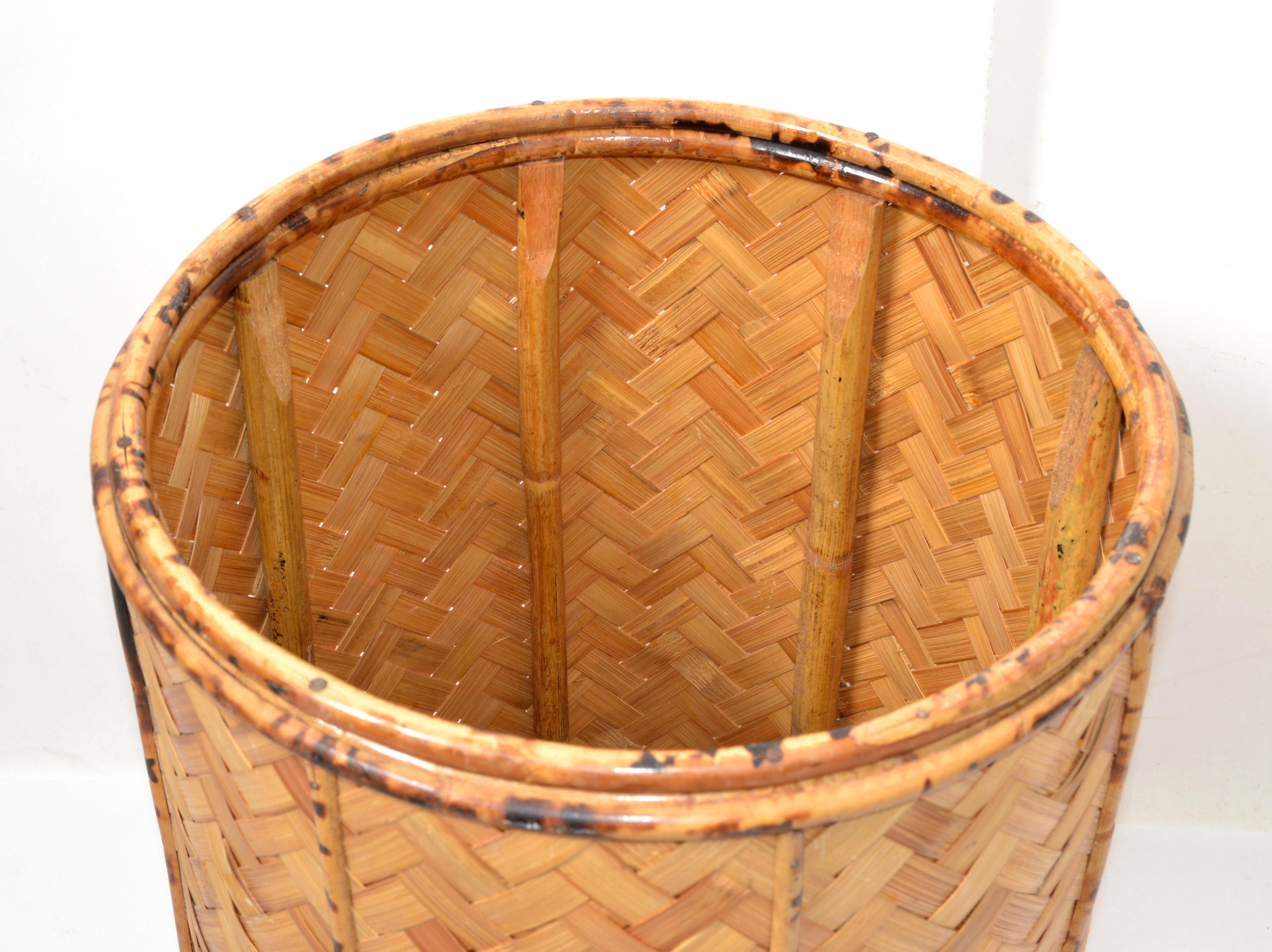 Vintage Lidded Basket Handmade Bamboo & Handwoven Rattan Hong Kong Asian Modern For Sale 2