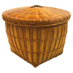 Panier vintage en osier à couvercle
