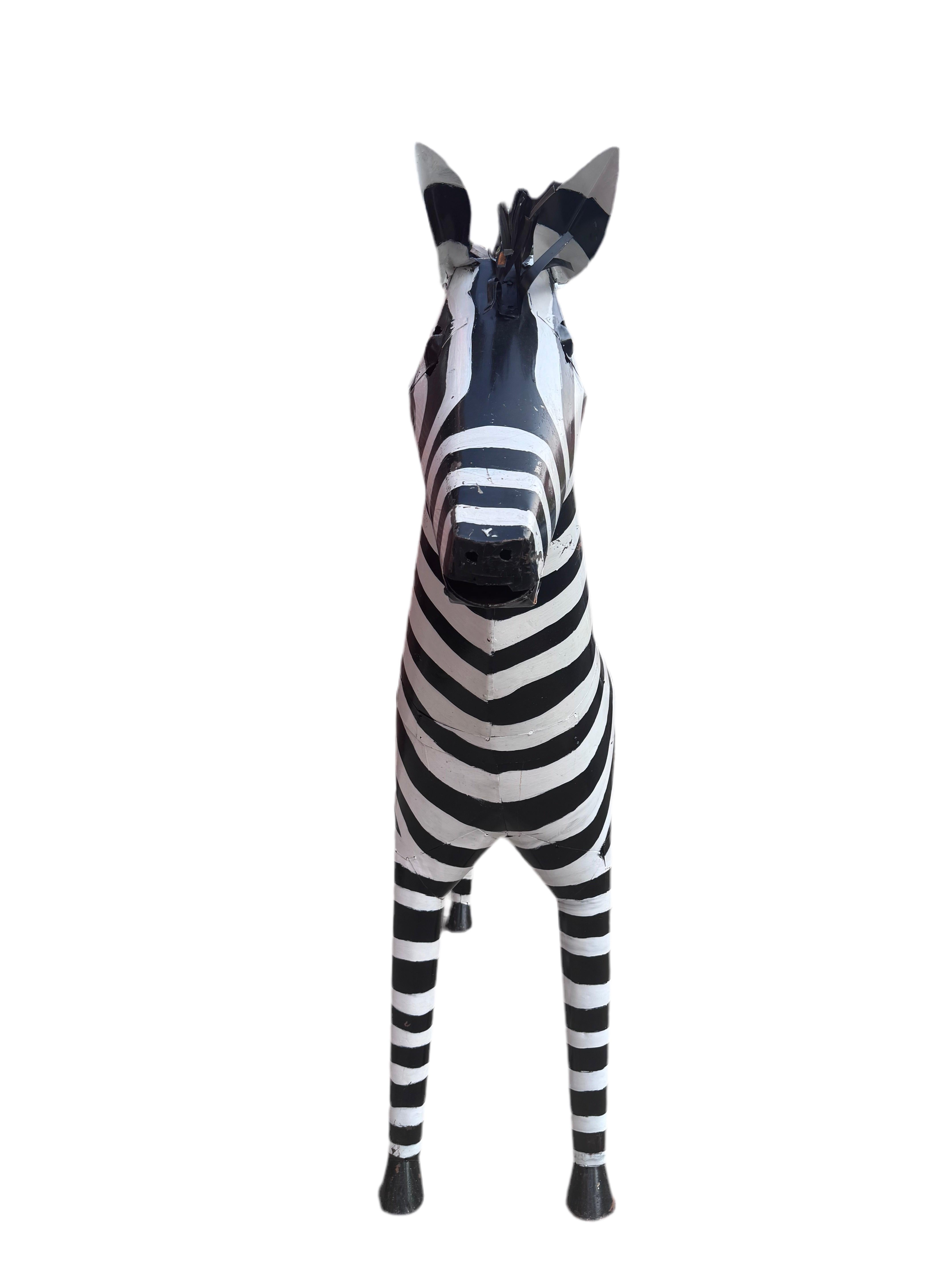 Rustico Statue da giardino Zebra vintage in metallo - Coppia in vendita