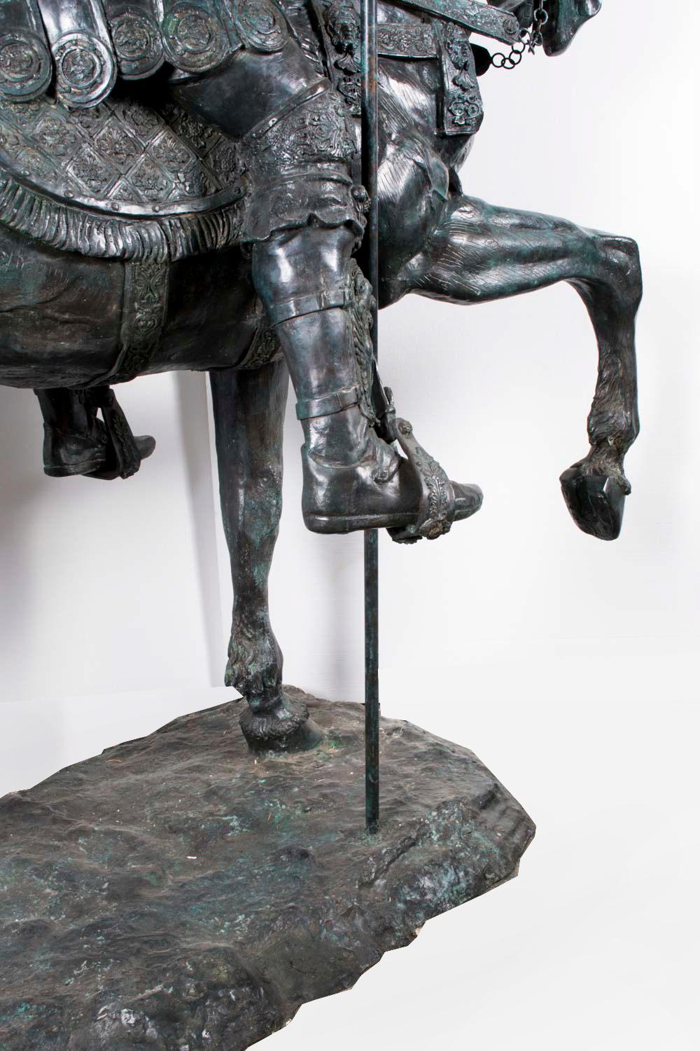 Vintage Life Size Bronze Roman Armoured Cavalry Officer on Horseback 20th C en vente 11