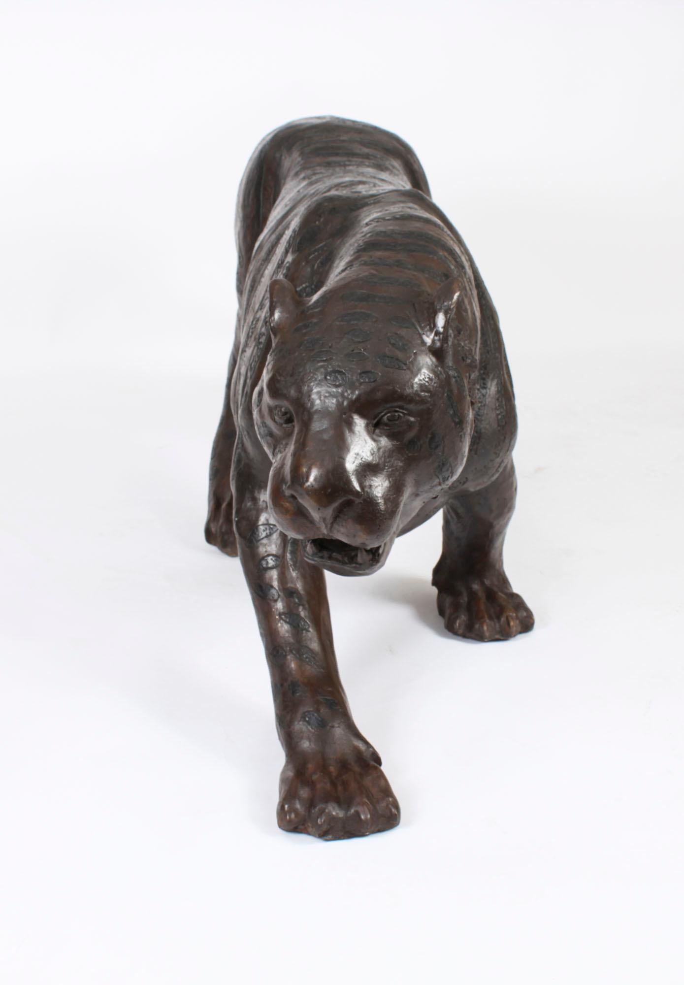 Vintage Life Size Bronze Tiger 20th Century In Good Condition For Sale In London, GB