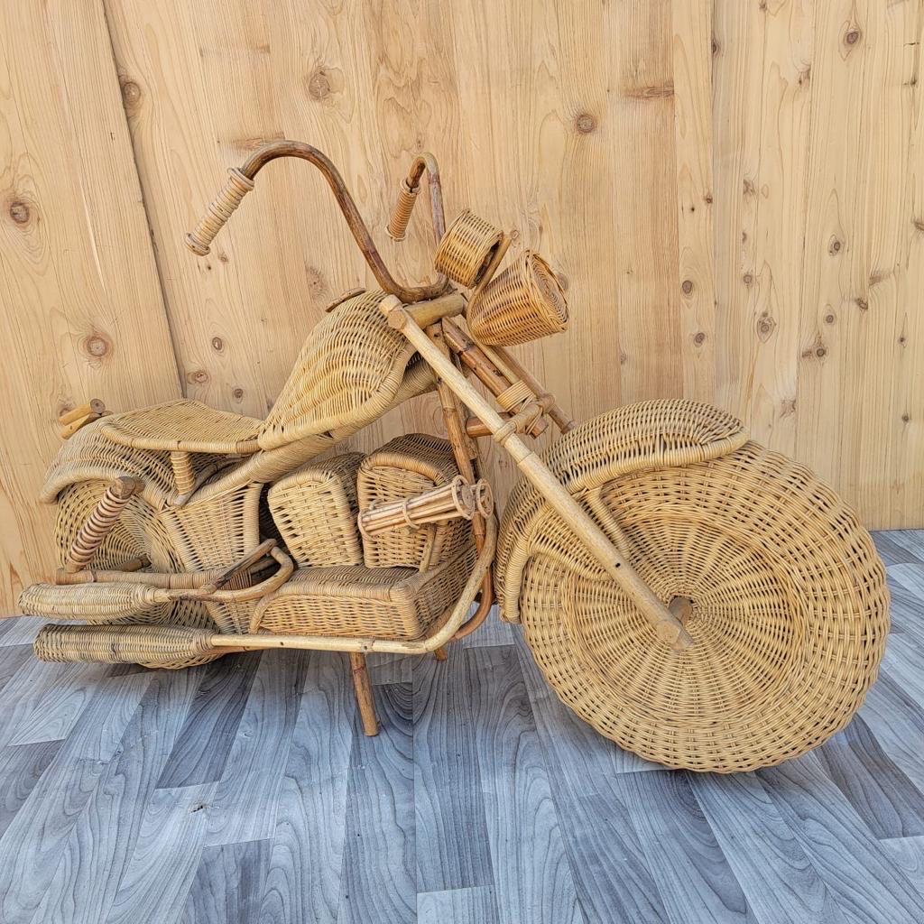 Vintage life size rattan, bamboo and wicker Harley Davidson Motorcycle

Great sculptural motorcycle made attributed to the Tom Dixon stores in the 1980s. Made of rattan, wicker and bamboo. Hand-made.

Spectacular detail throughout on handlebars,