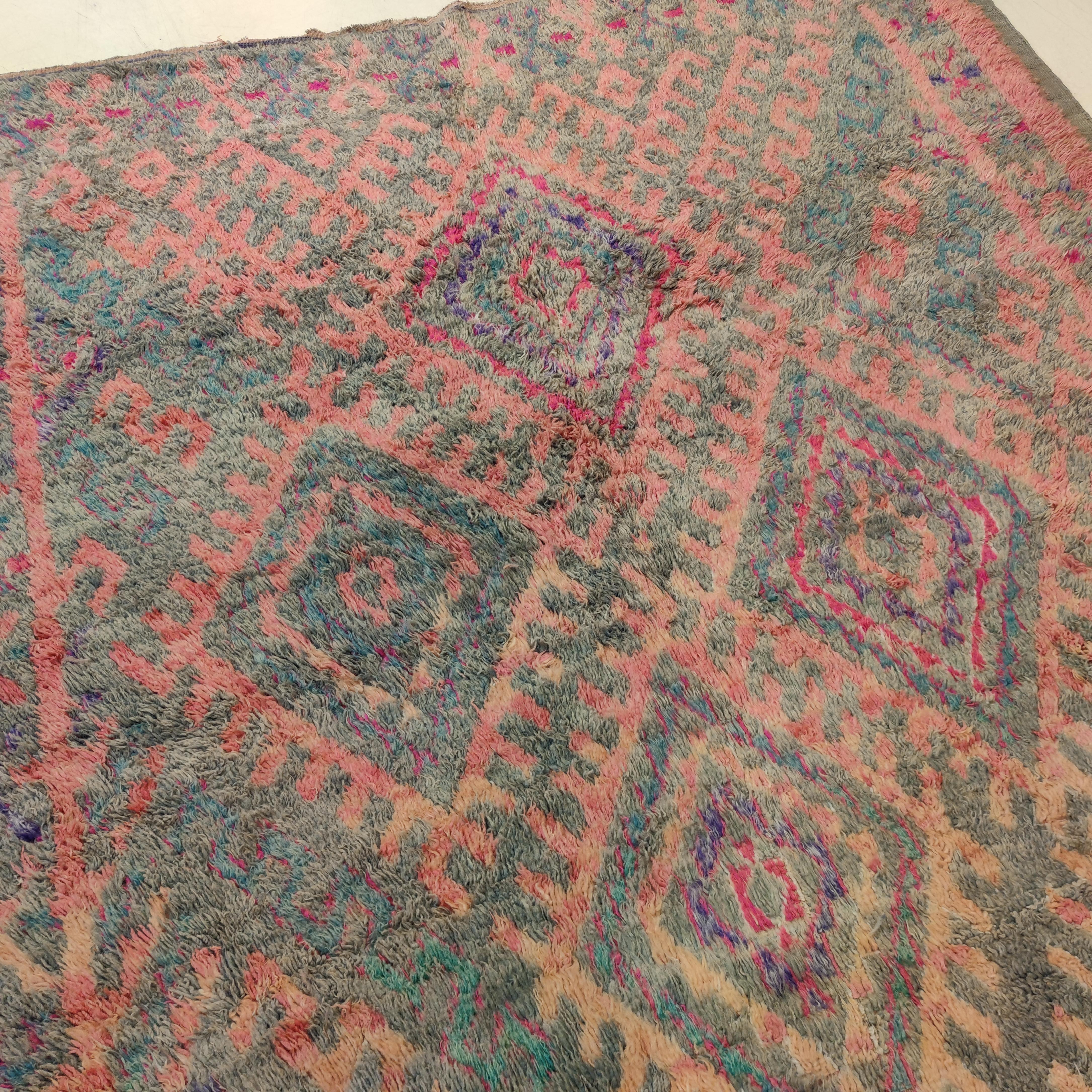 Vintage Light Blue-Grey/Pink Talsint Moroccan Berber Rug In Excellent Condition In Milan, IT
