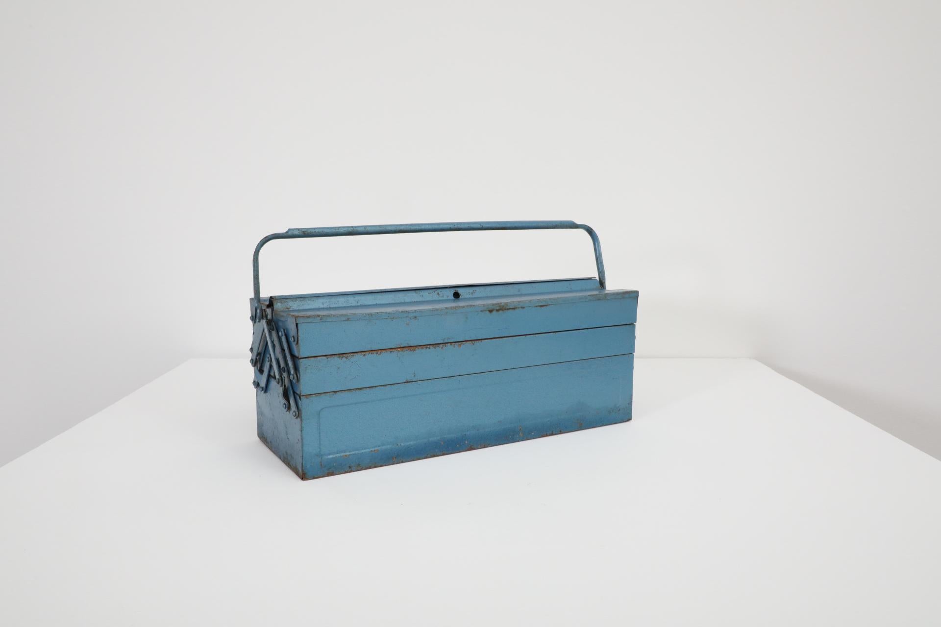 Vintage Light Blue Metal Tool or Tackle Box For Sale 1