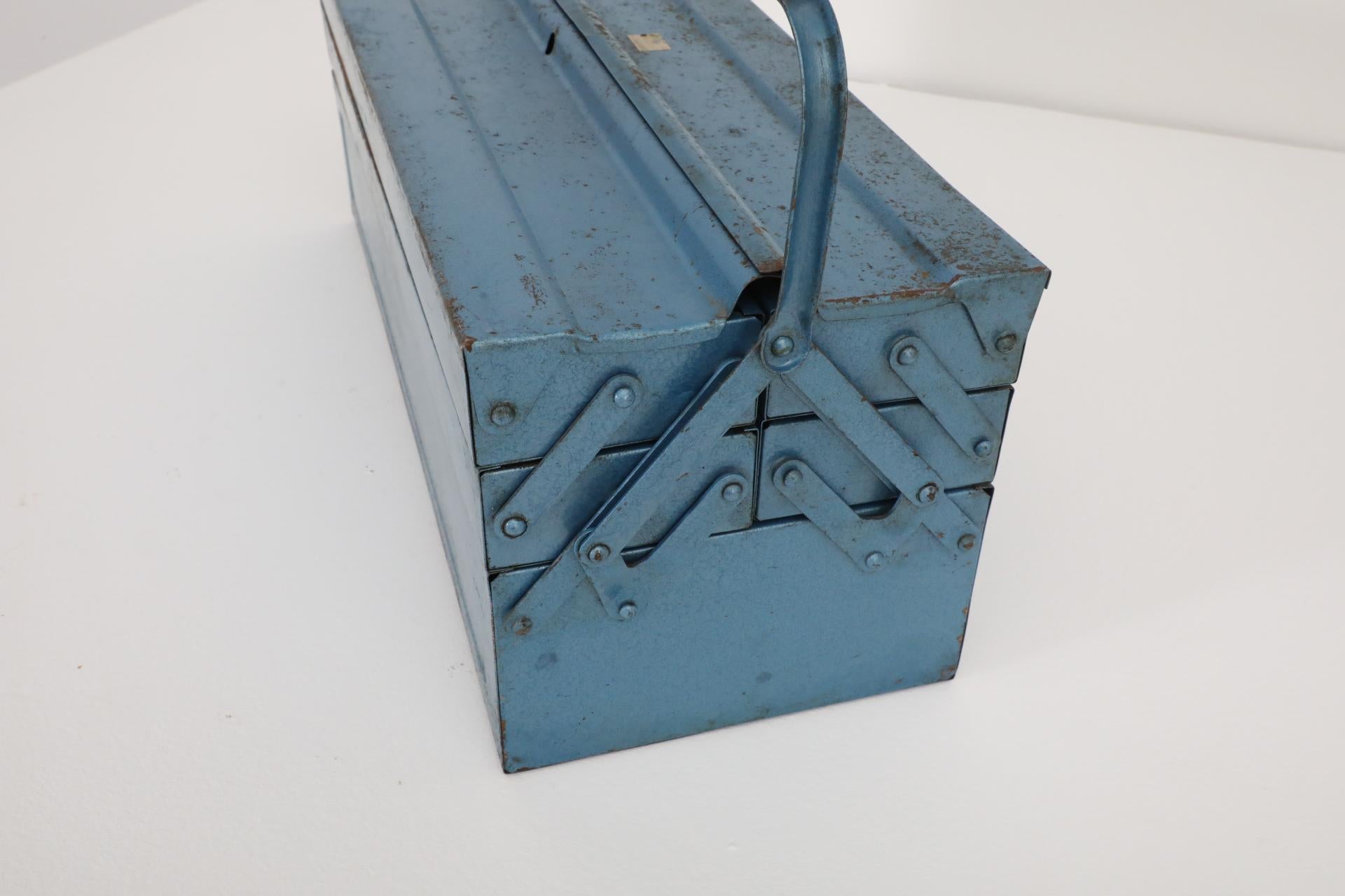 Vintage Light Blue Metal Tool or Tackle Box For Sale 3