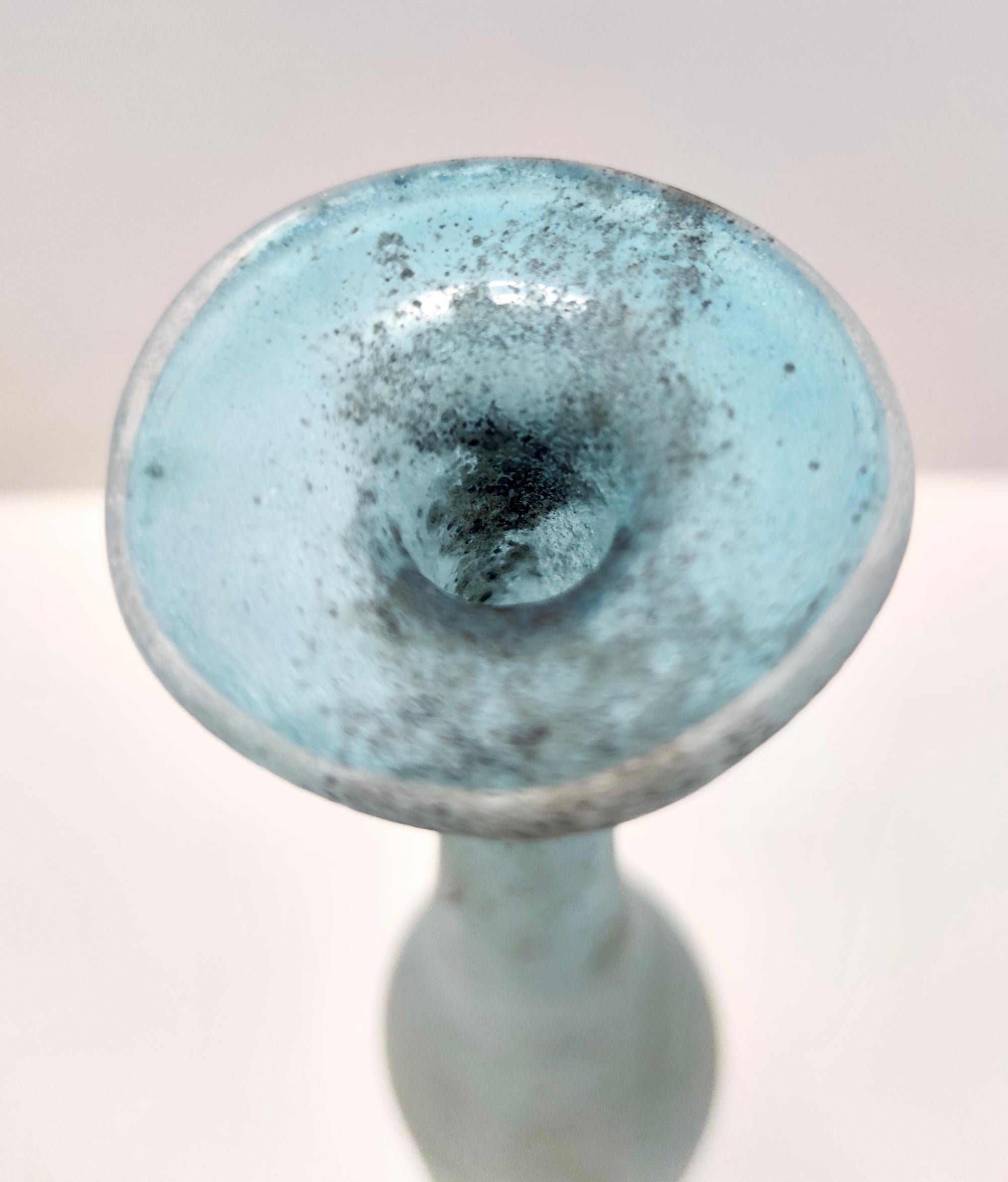Hellblaue Scavo-Glasflaschenvase von Gino Cenedese, Italien (Muranoglas) im Angebot