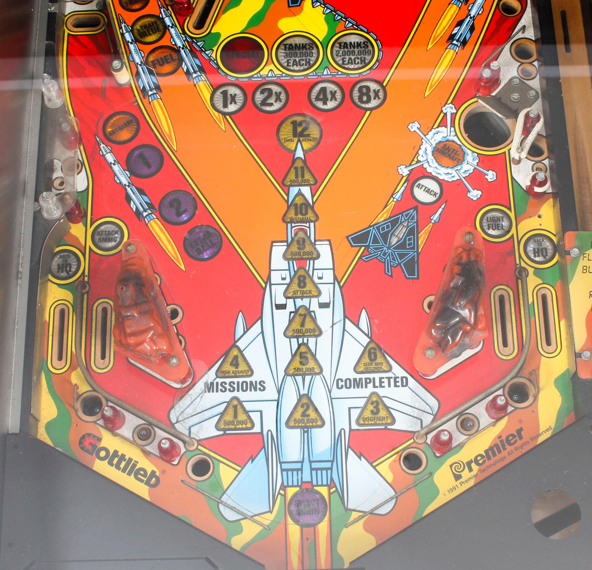 Vintage Light-Up Glass Top Coffee Table Gottlieb Pinball Playfield Midcentury In Good Condition In London, GB
