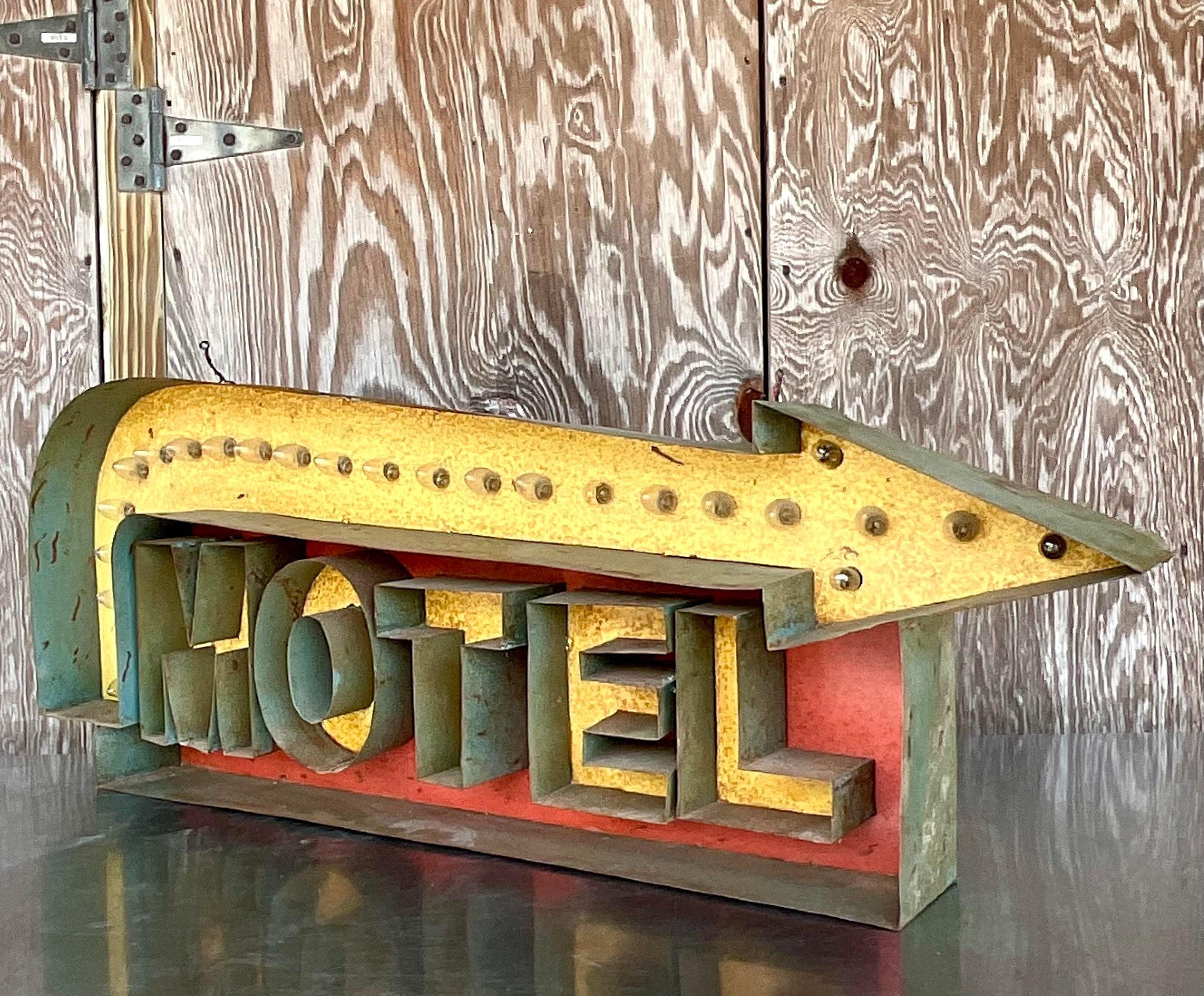 Vintage Lighted Mid-Century Modern Motel Sign In Good Condition For Sale In west palm beach, FL