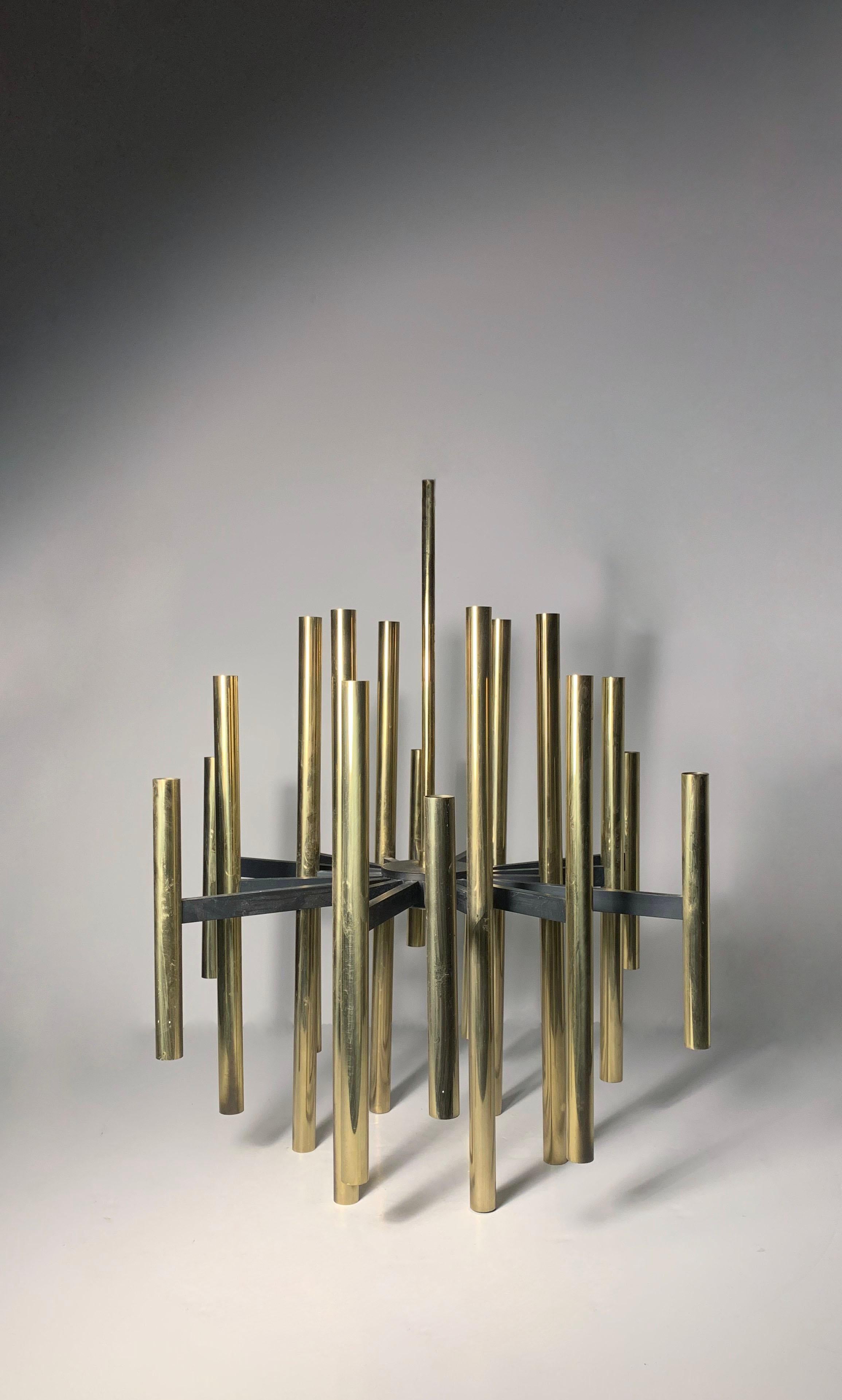 Mid-Century Modern Vintage Lightolier Brass 36 Light Chandelier by Gaetano Sciolari For Sale