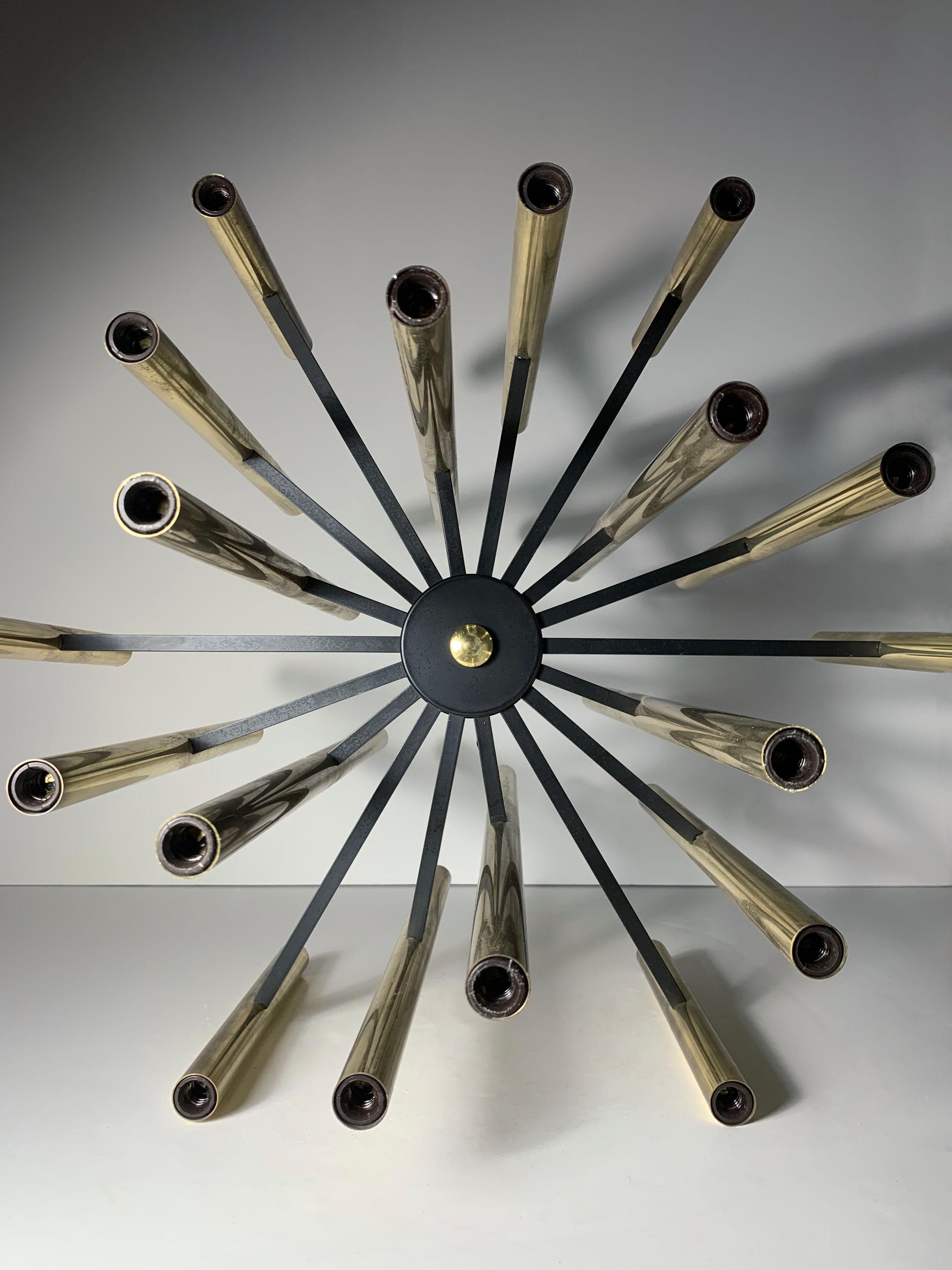 Vintage Lightolier Brass 36 Light Chandelier by Gaetano Sciolari For Sale 1