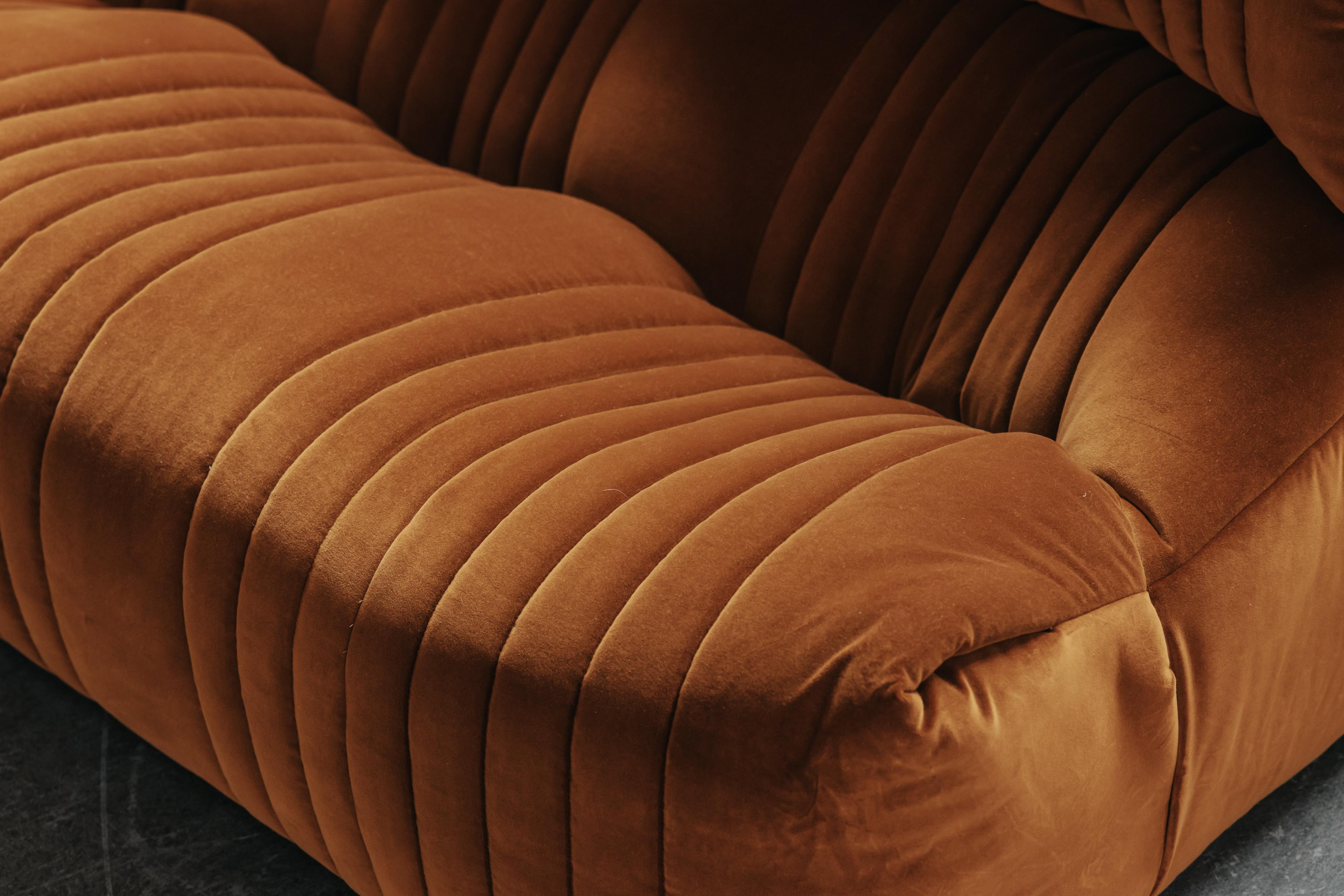 Européen Vintage Ligne Roset Aralia Sofa From France, Circa 1970 en vente