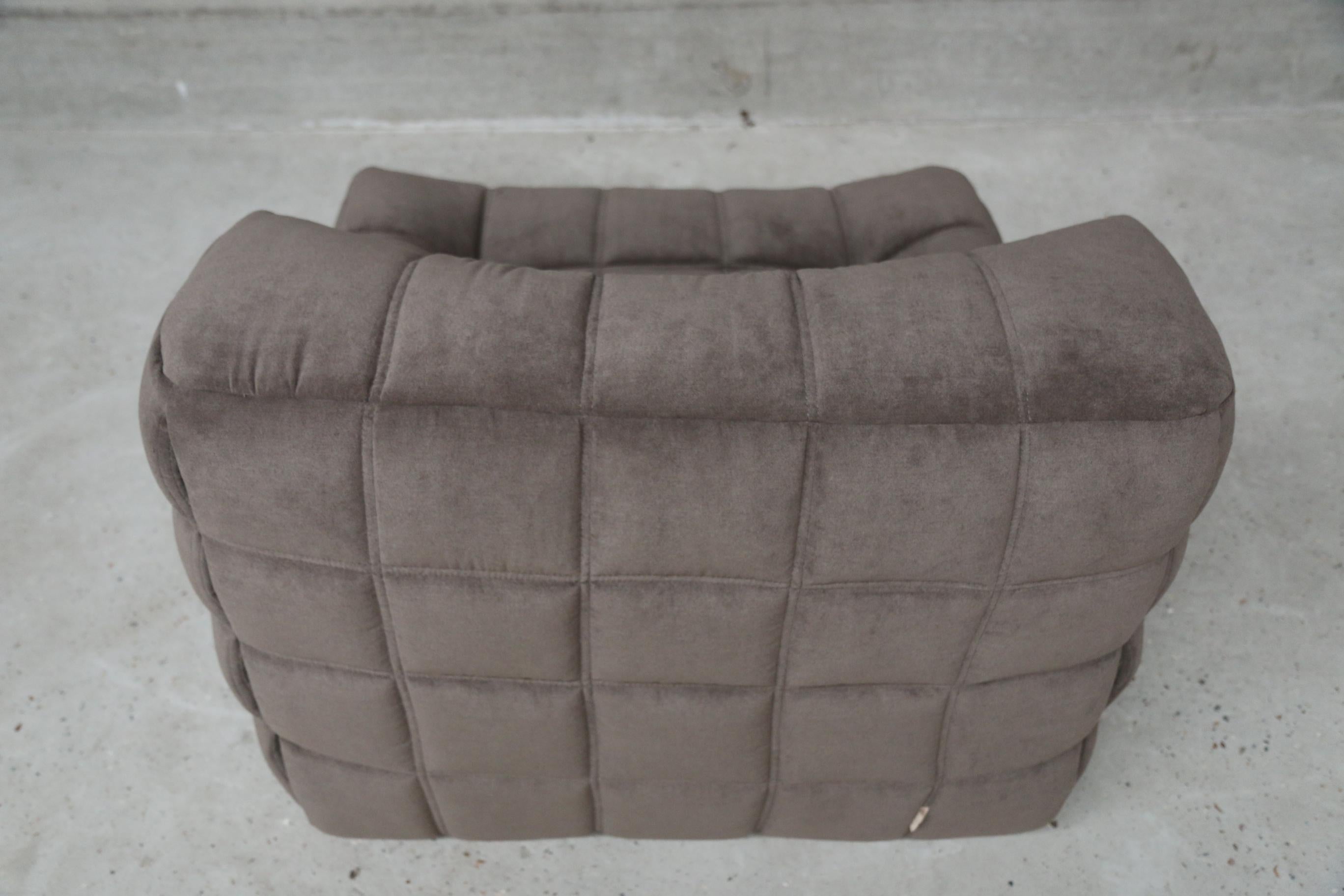 French Vintage Ligne Roset Kashima Single Re-Upholstered in Velvet Goldbrown Fabric For Sale