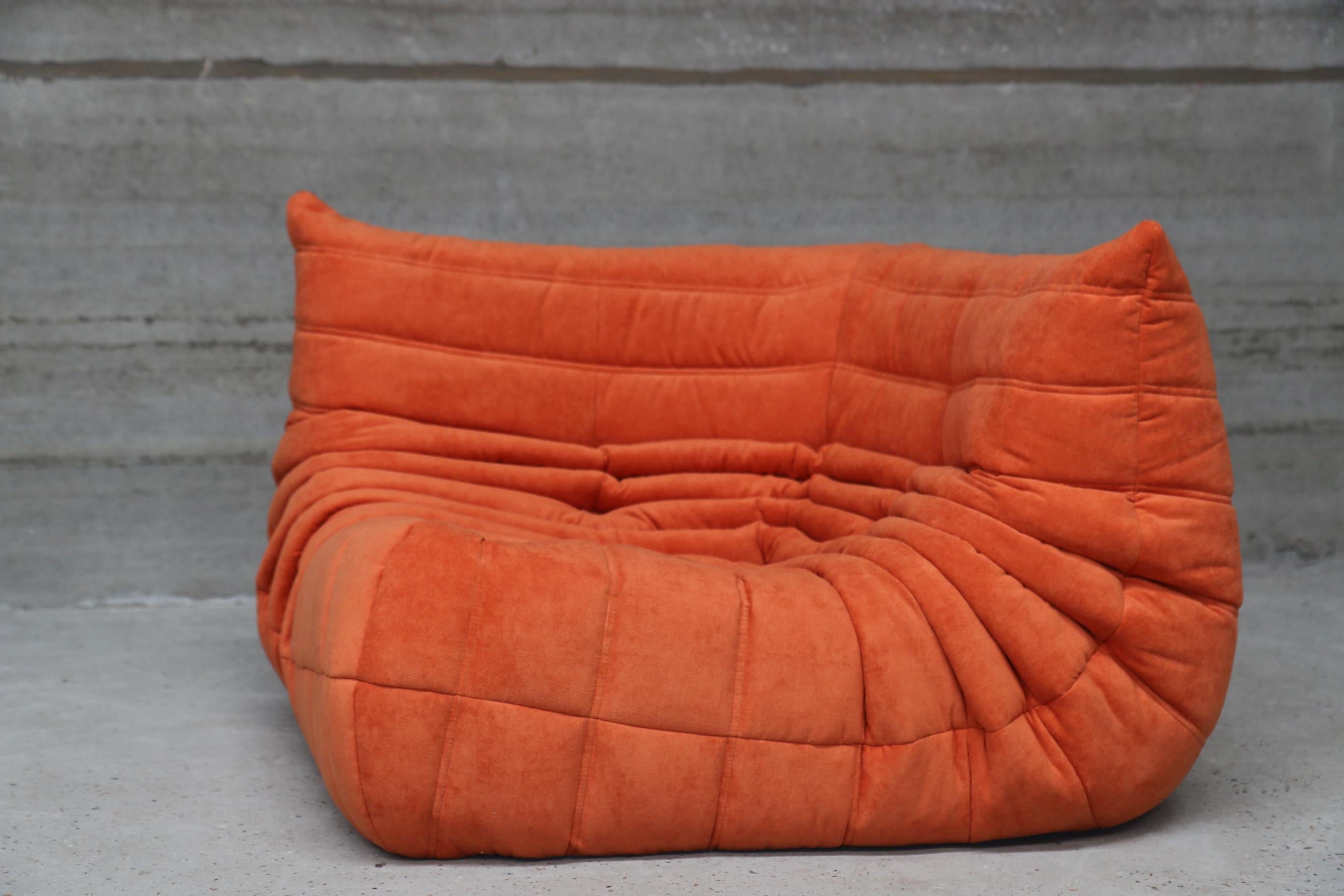 CERTIFIED Ligne Roset TOGO Corner in durable Mandarin fabric, DIAMOND QUALITY For Sale 7