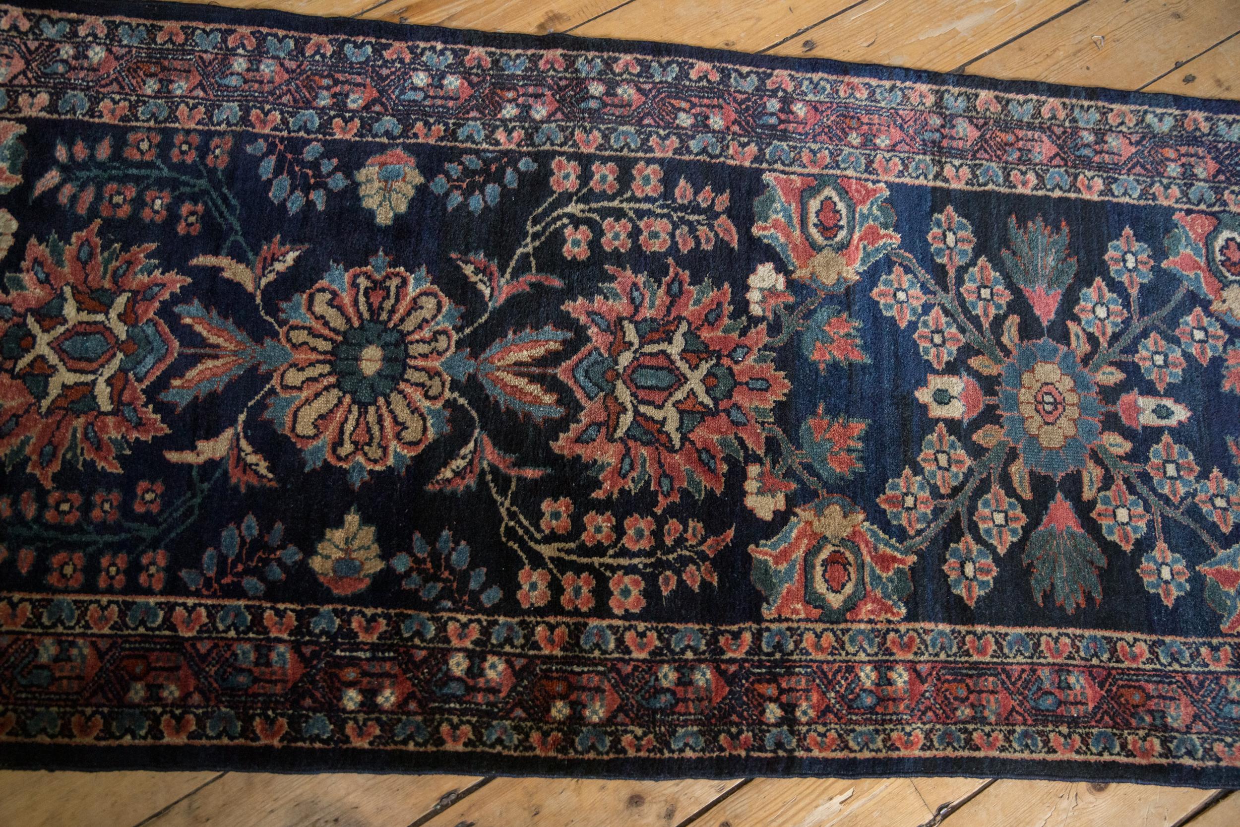 Vintage Lilihan Teppich Läufer (Persisch) im Angebot