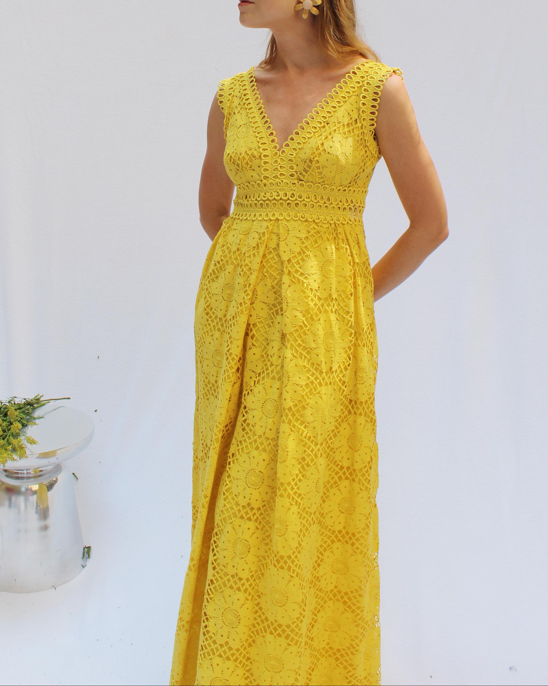 Vintage Lillie Rubin Crochet Lace Column Dress In Good Condition For Sale In New York, NY